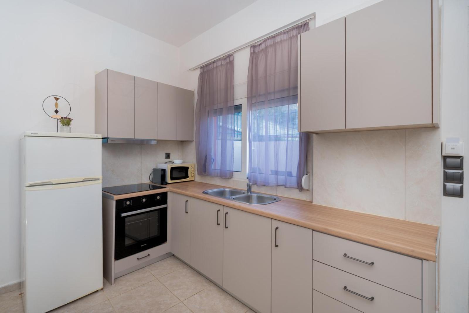 A&d Apartment Porto Rafti