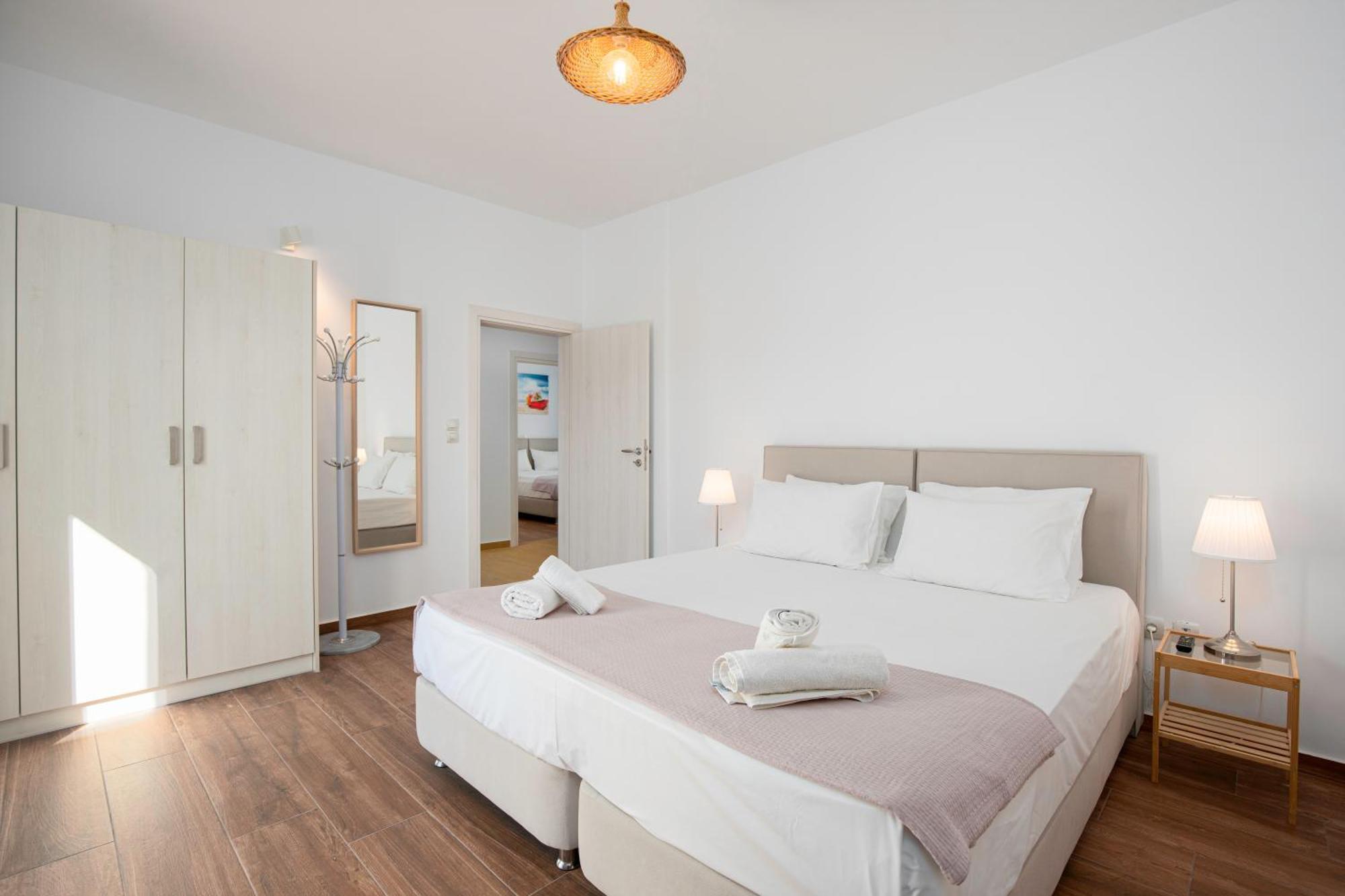 Jessy 150m² With Full Privacy * Parikia (Paros)