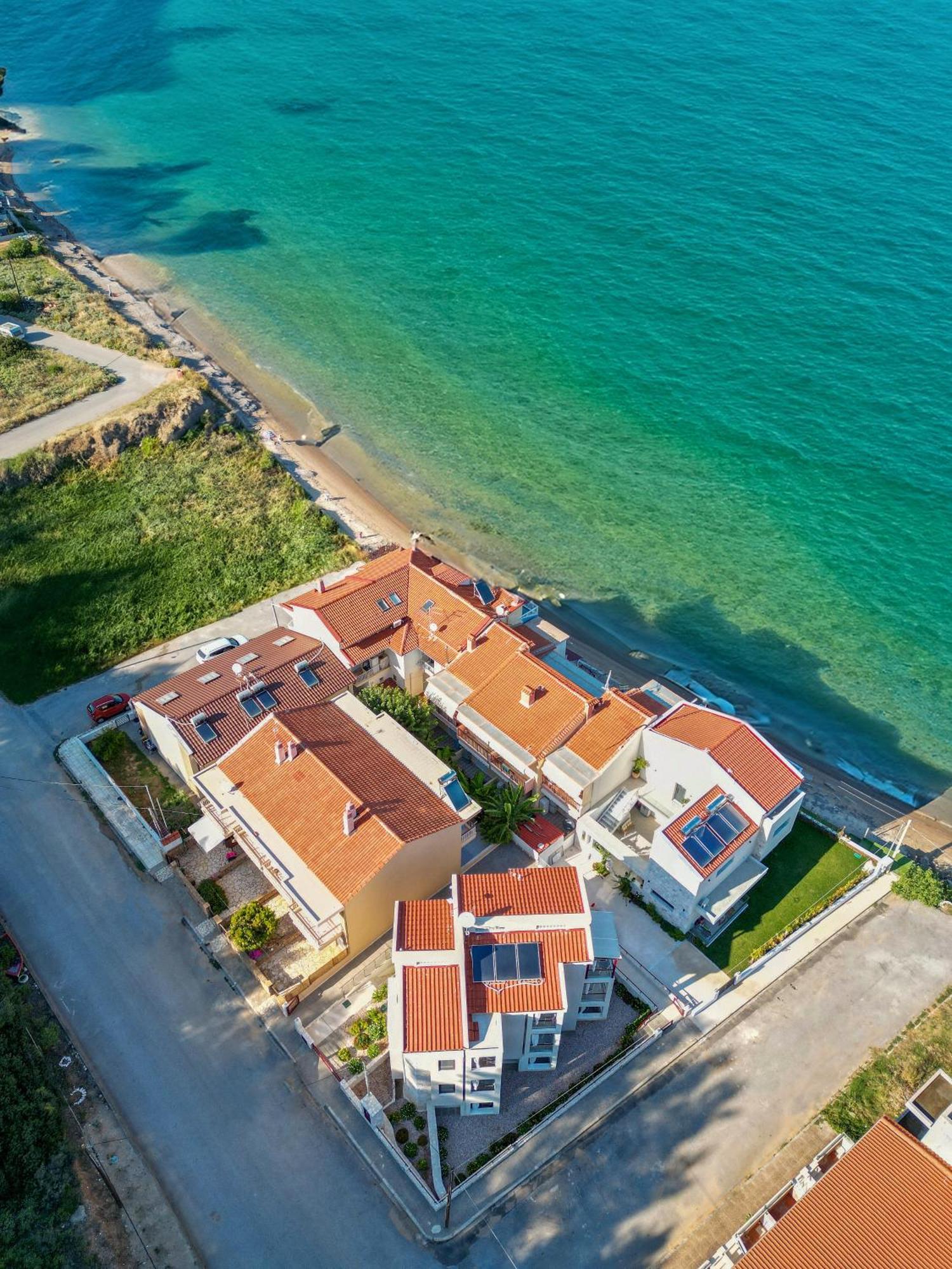 Elpiniki Luxury * Nea Poteidaia