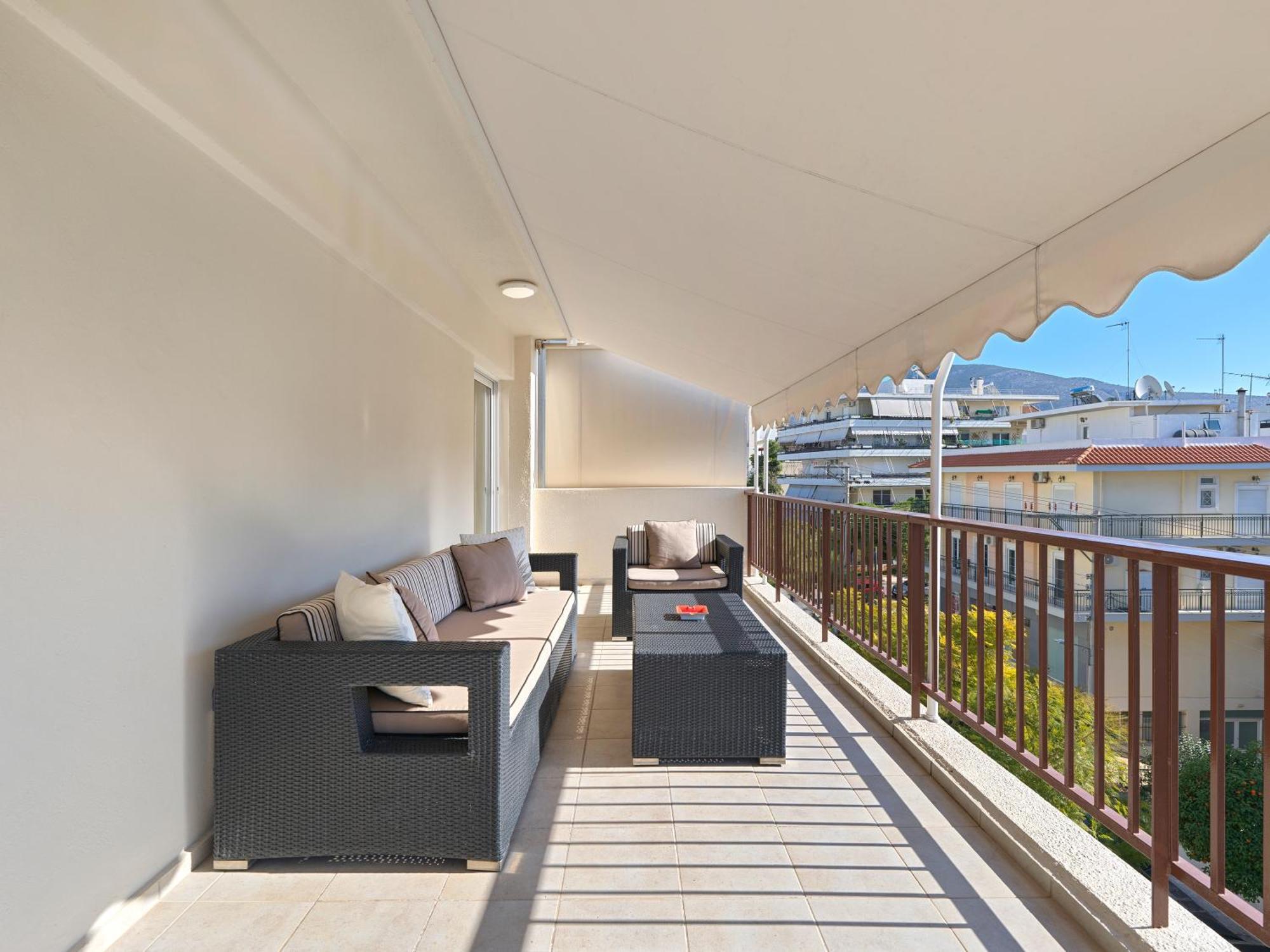Apartment Penthouse & Near Glyfada - Free Parking *