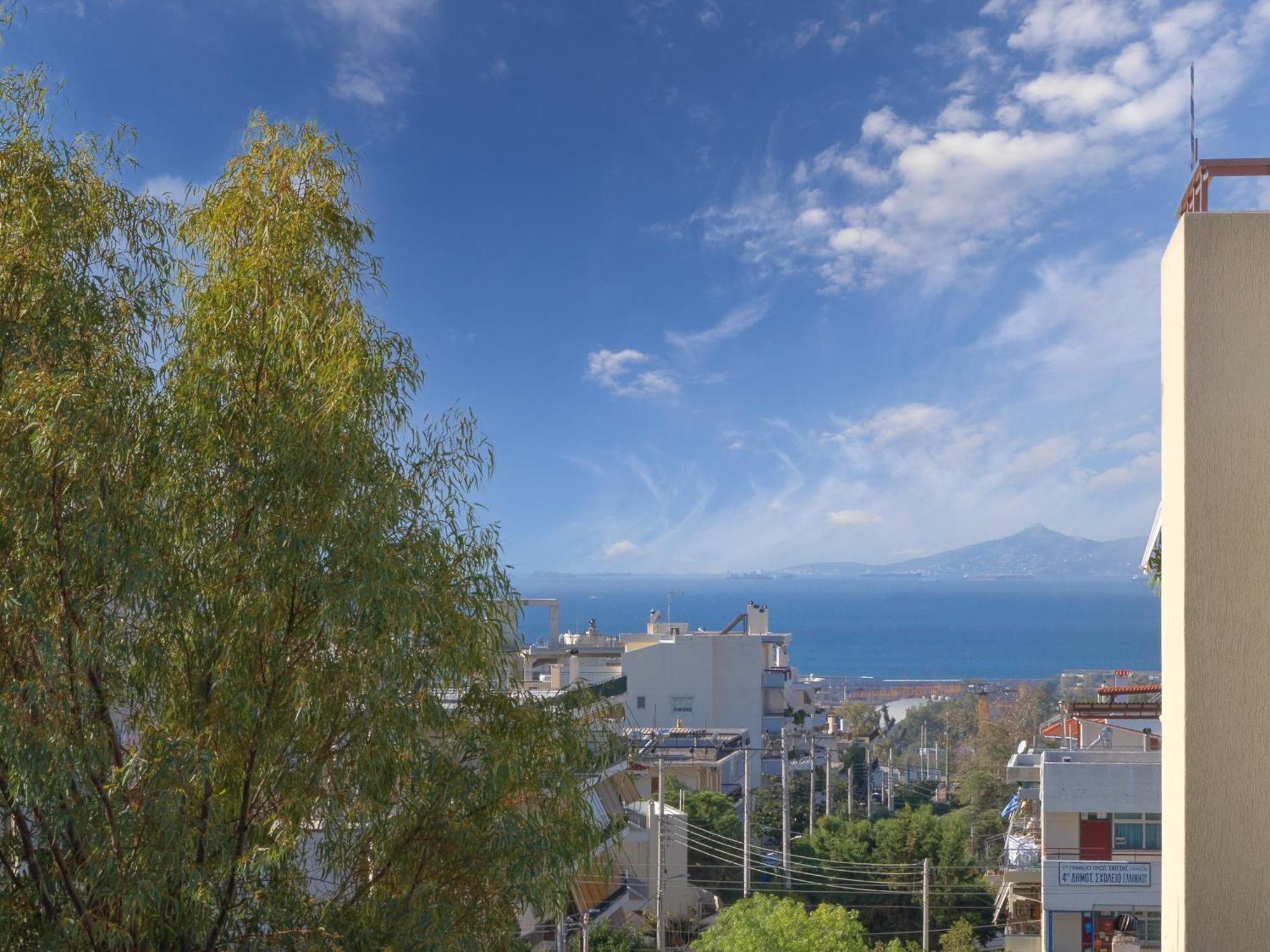Penthouse & Near Glyfada - Free Parking Apartment