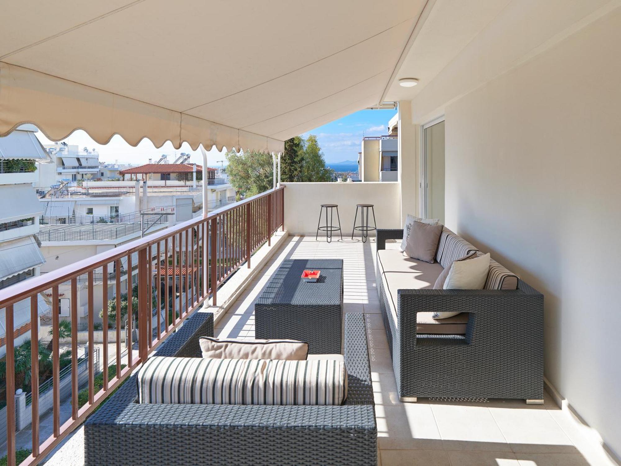 Penthouse & Near Glyfada - Free Parking Apartment *