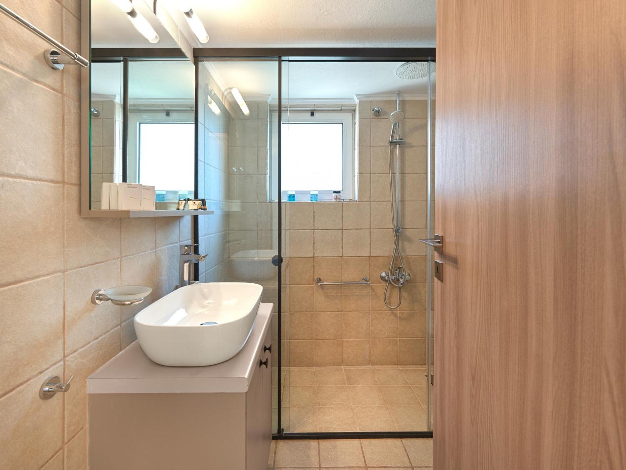 Penthouse & Near Glyfada - Free Parking Apartment