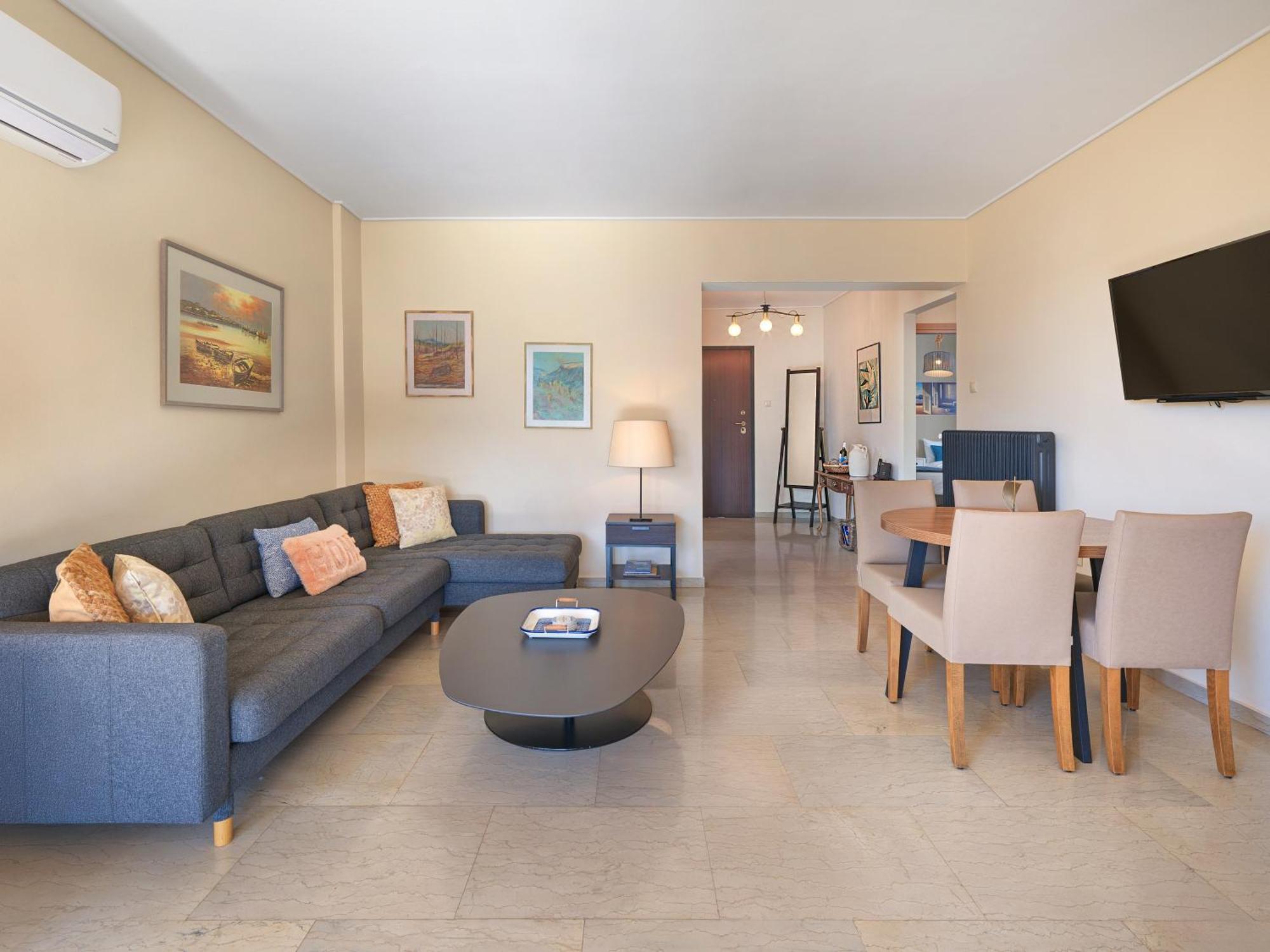 Apartment Penthouse & Near Glyfada - Free Parking *