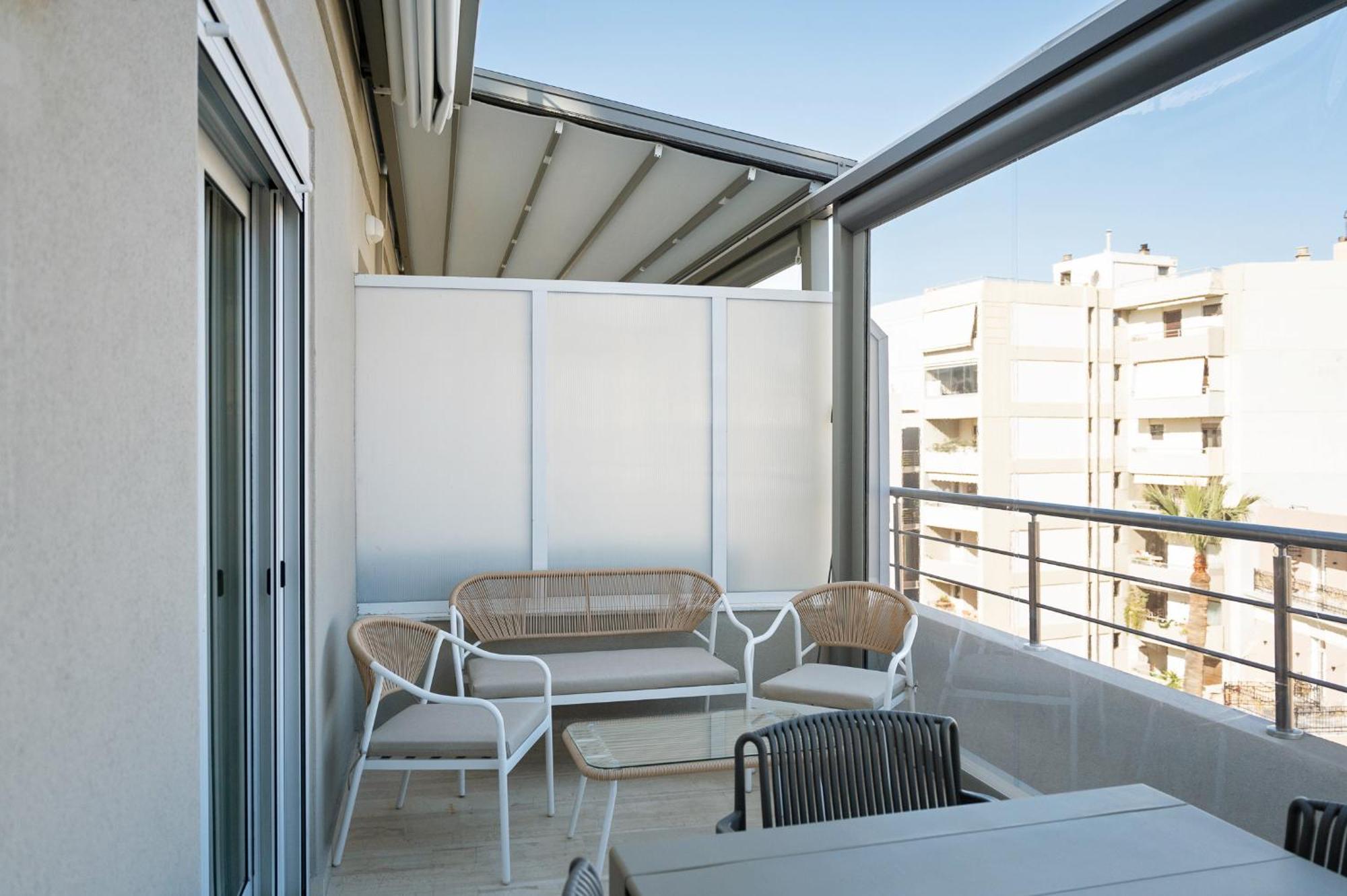 Margo Luxury Living 2 By 8essentially *