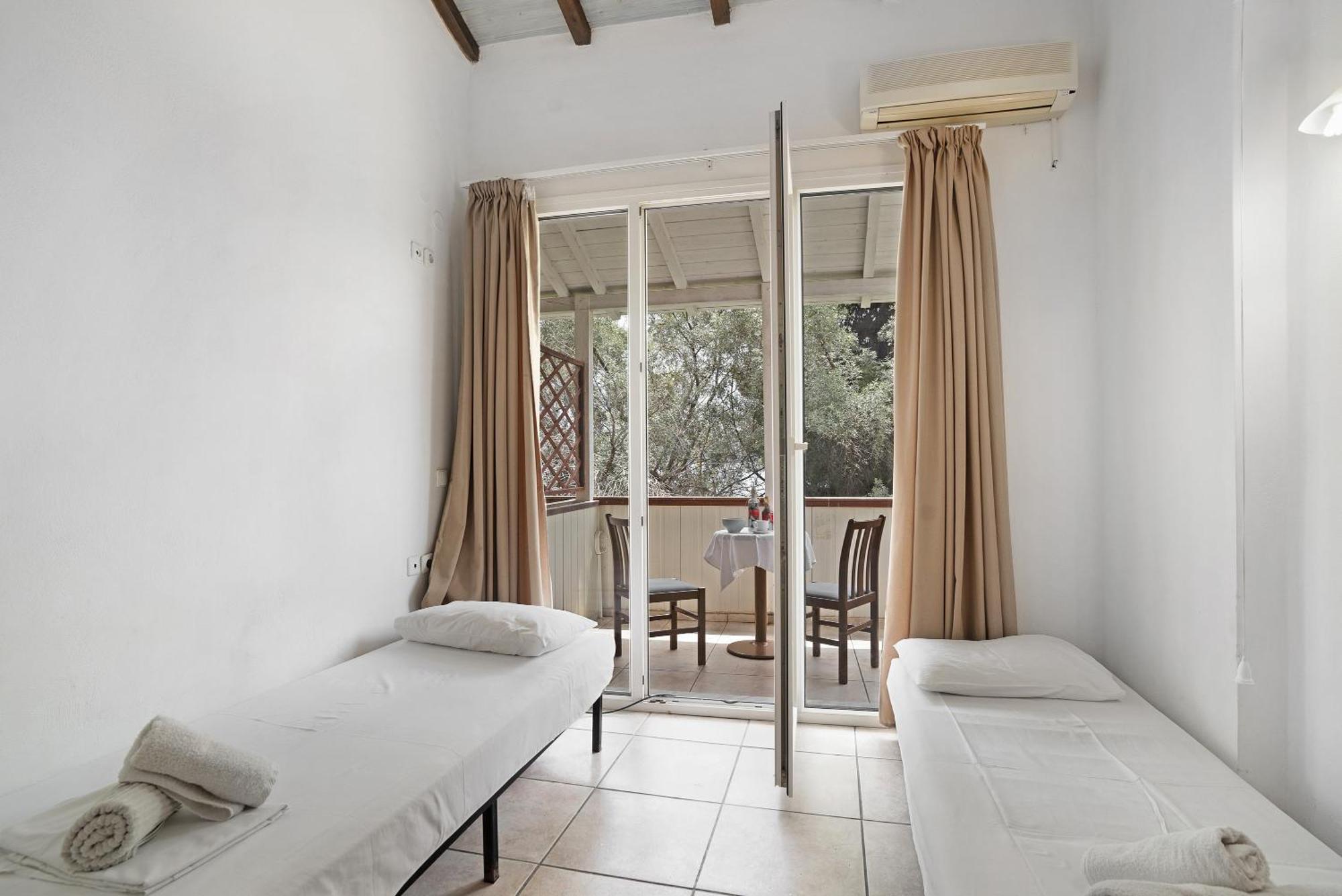 Mezoneta 4 * Nydri (Lefkada)