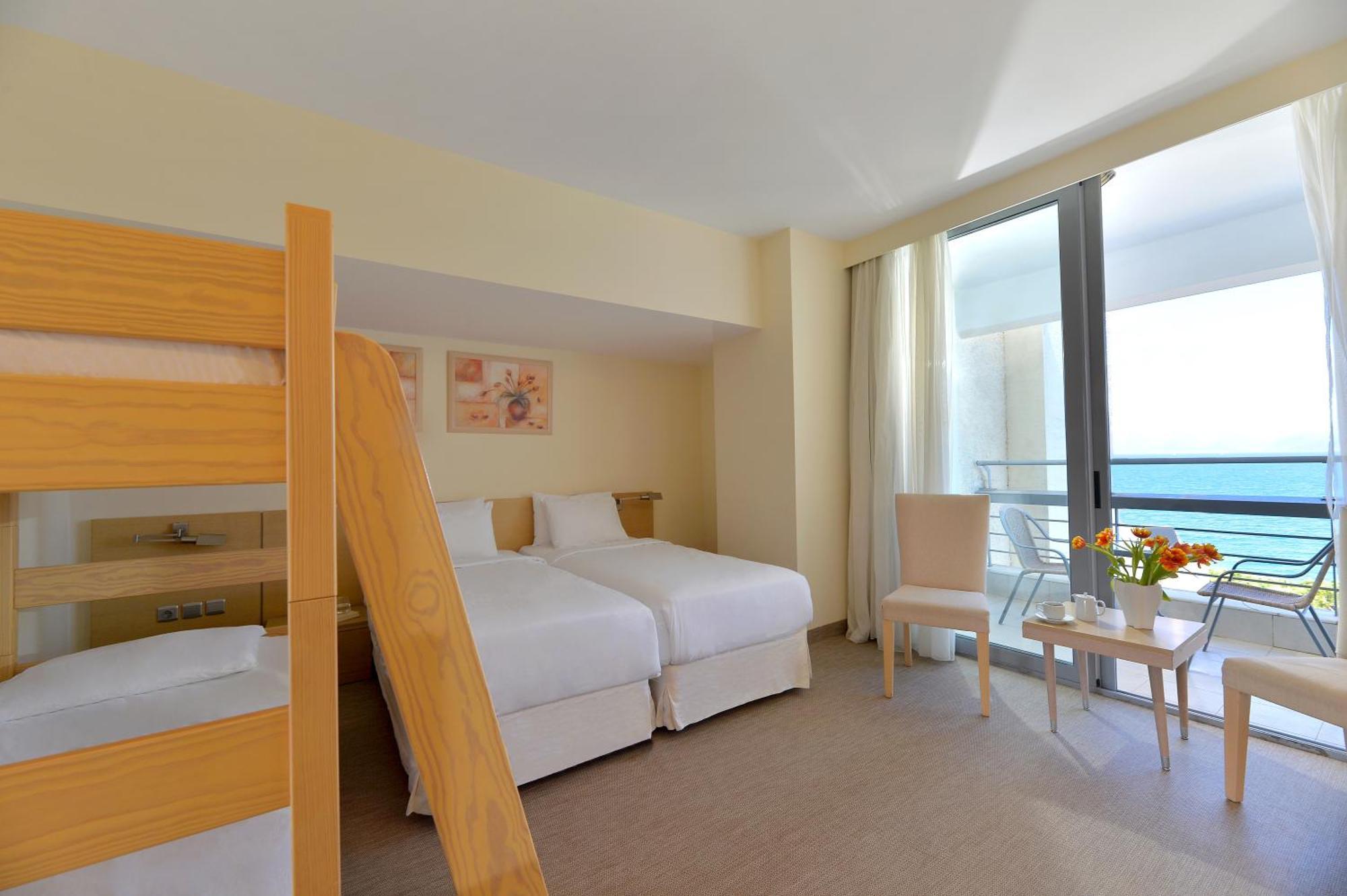 Hotel Airotel Achaia 4*
