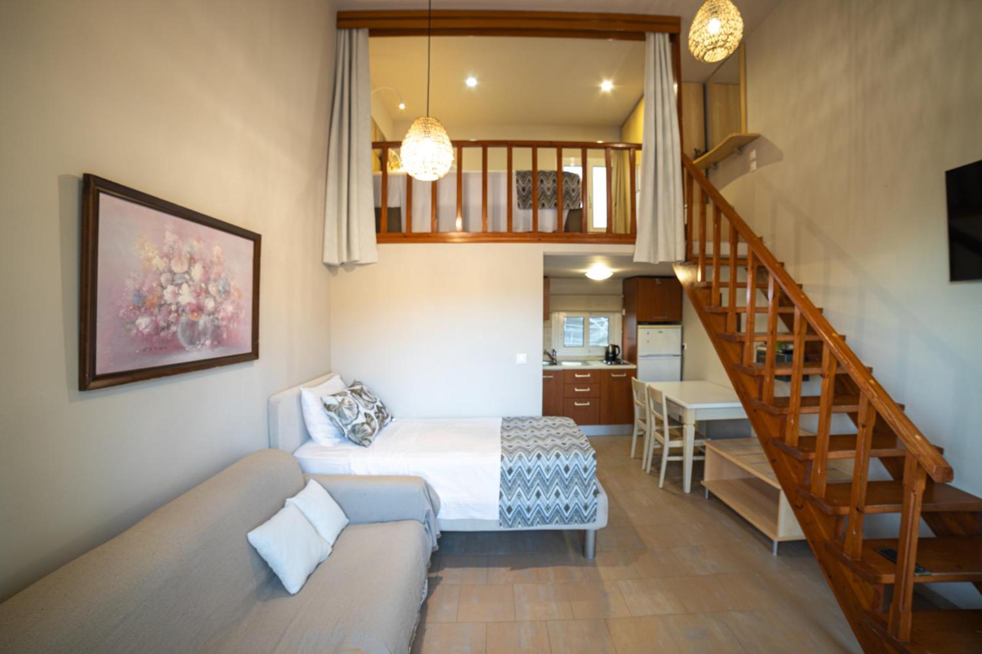 Apartment Village *