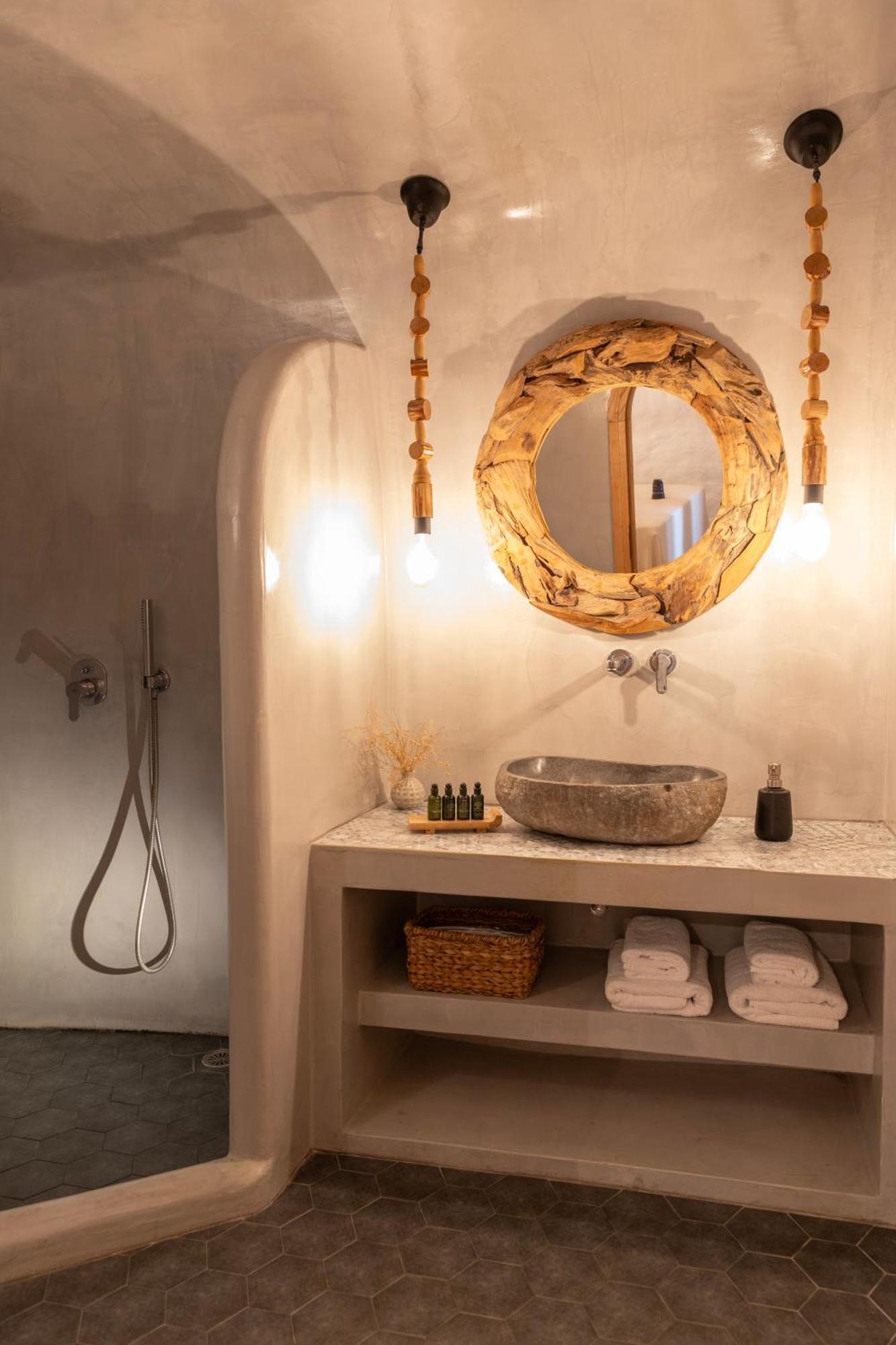 Lukas Apartment Imerovigli (Santorini)