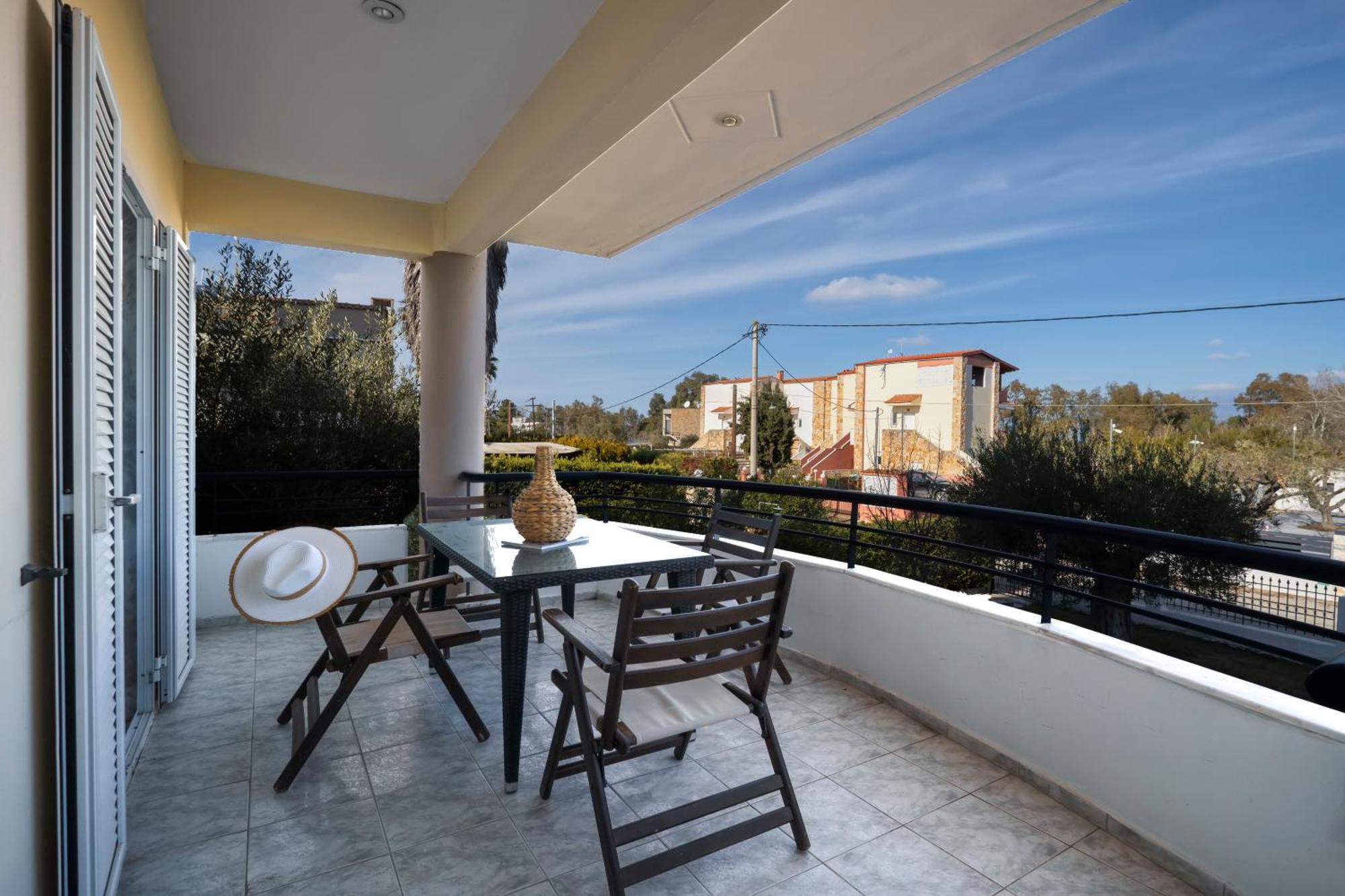 Dionisos Apartment