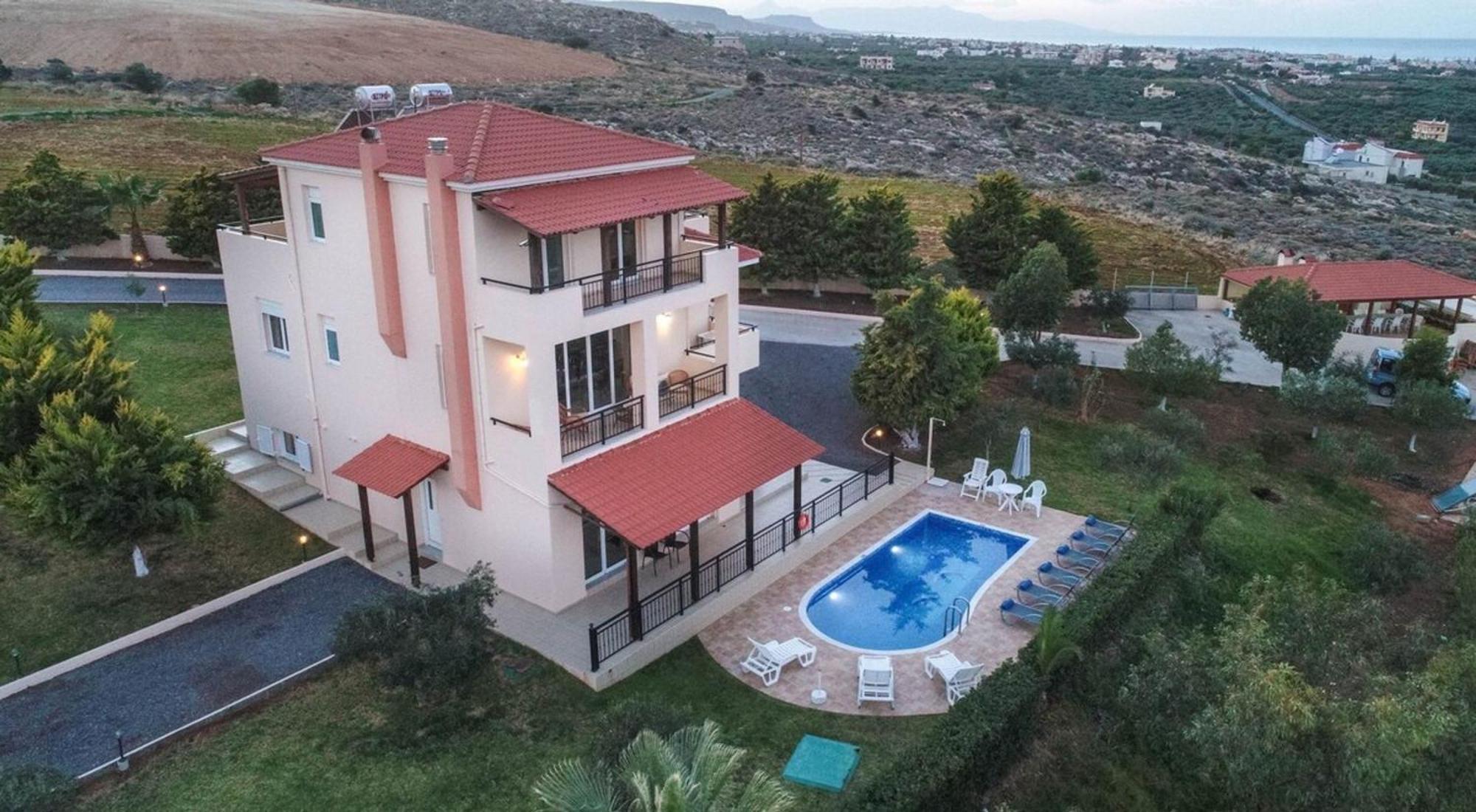 Angelika Two-storey House With Pool For 7 * Gouves