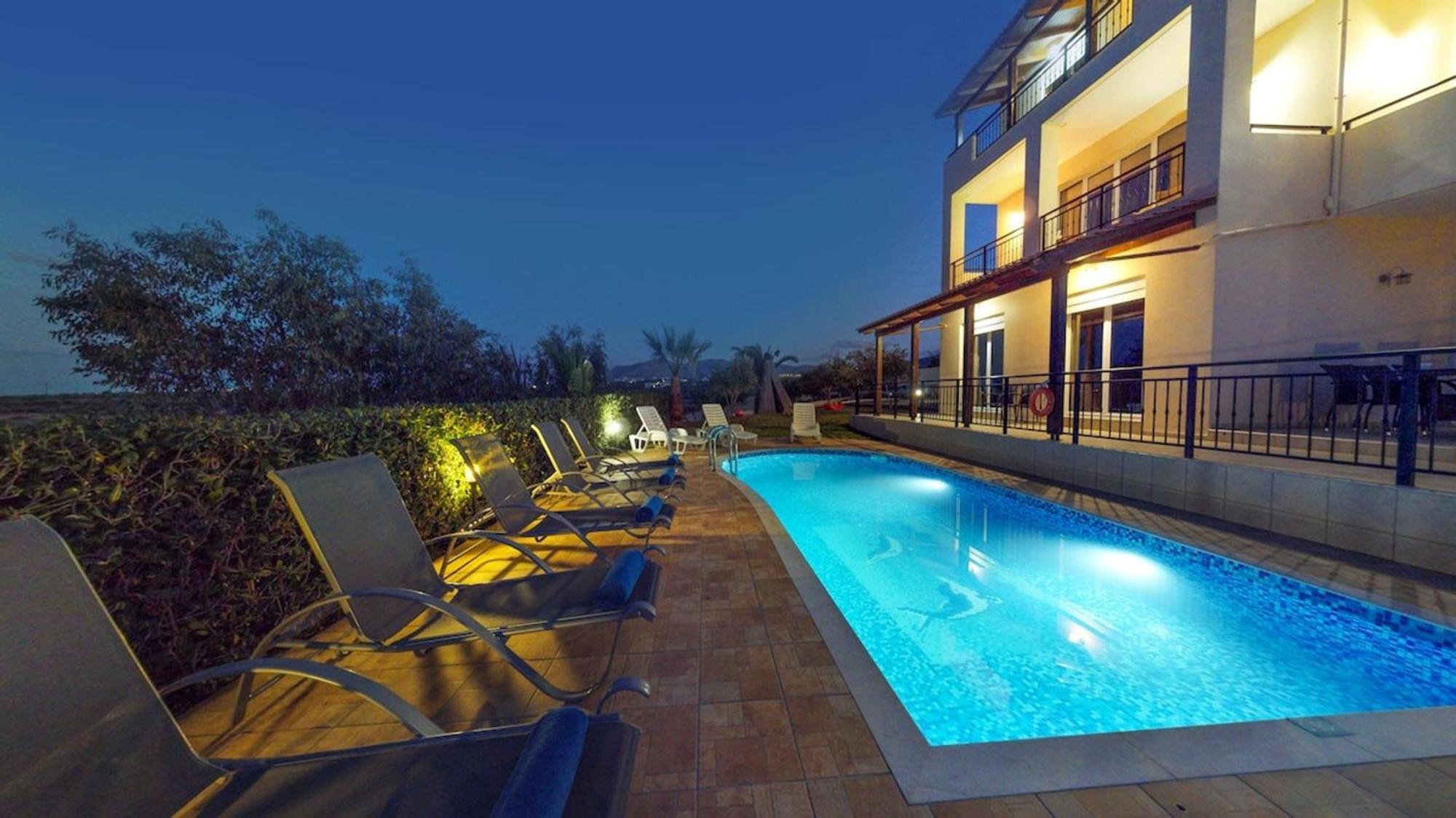 Villa Angelika Two-storey House With Pool For 7 *