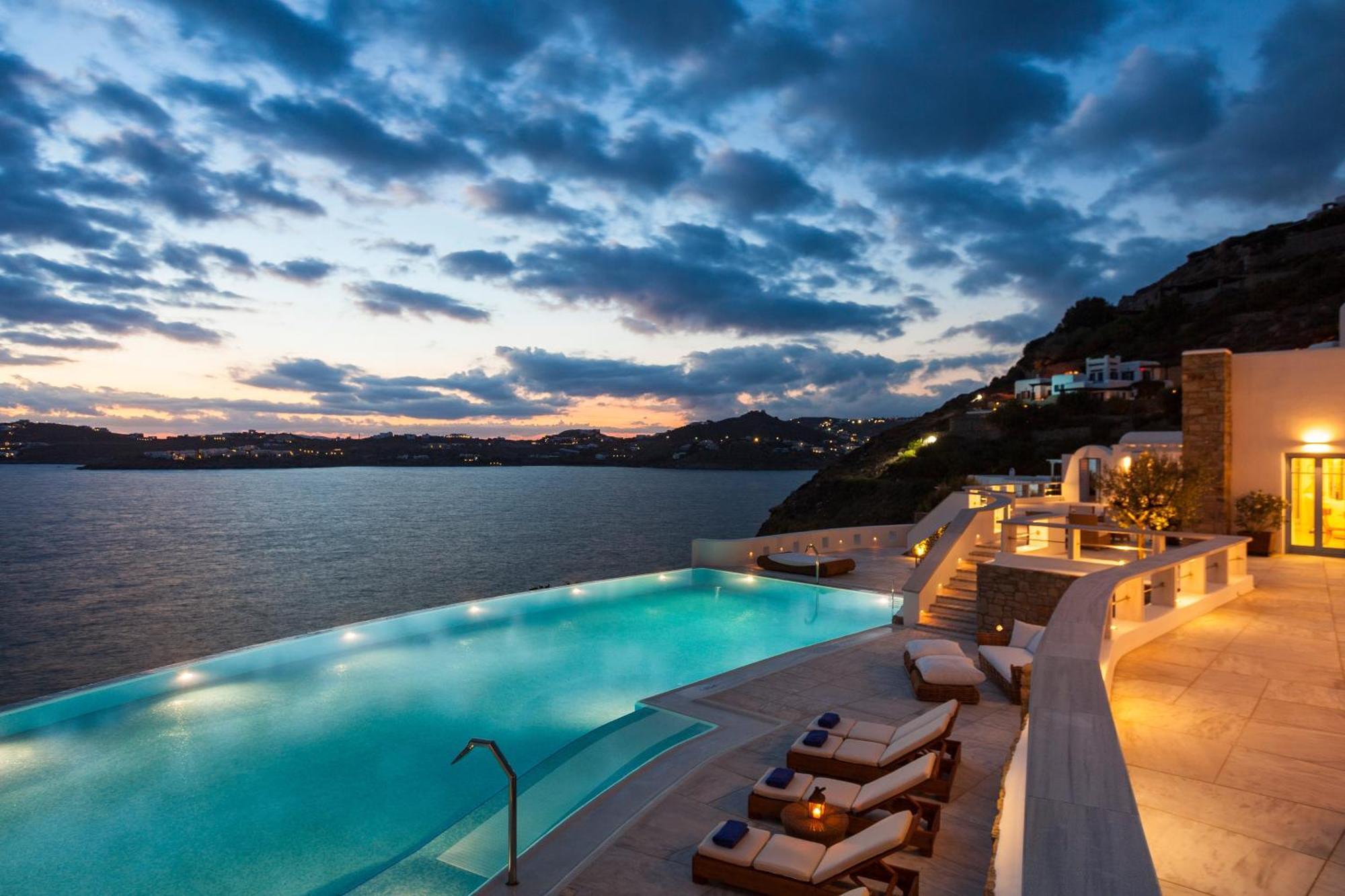 Agl Luxury Villa