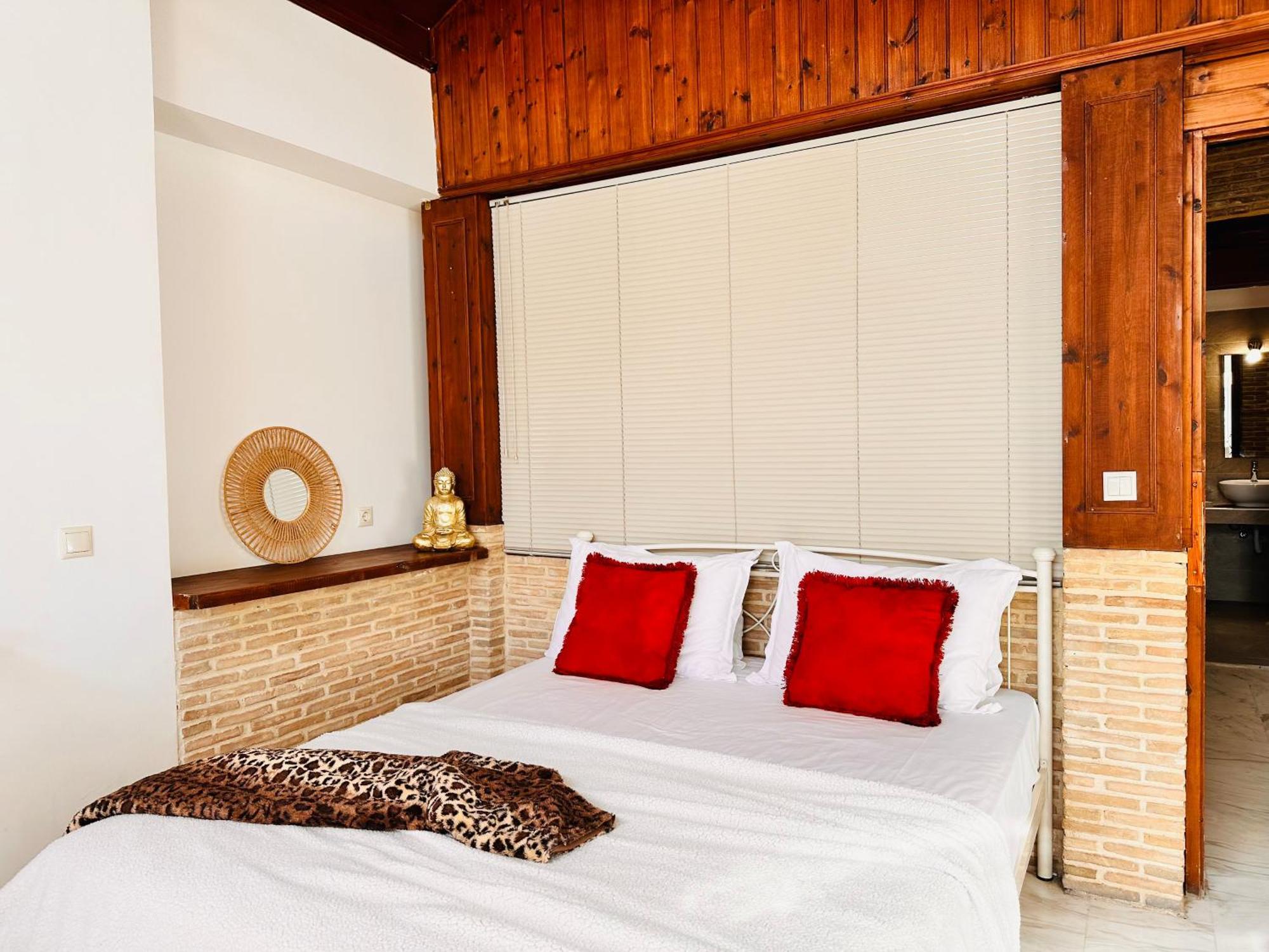 Dolce - Spacious Renovated With Unique Decor Perfect For 4 In Ideal For Fun And Relaxation * Laganas