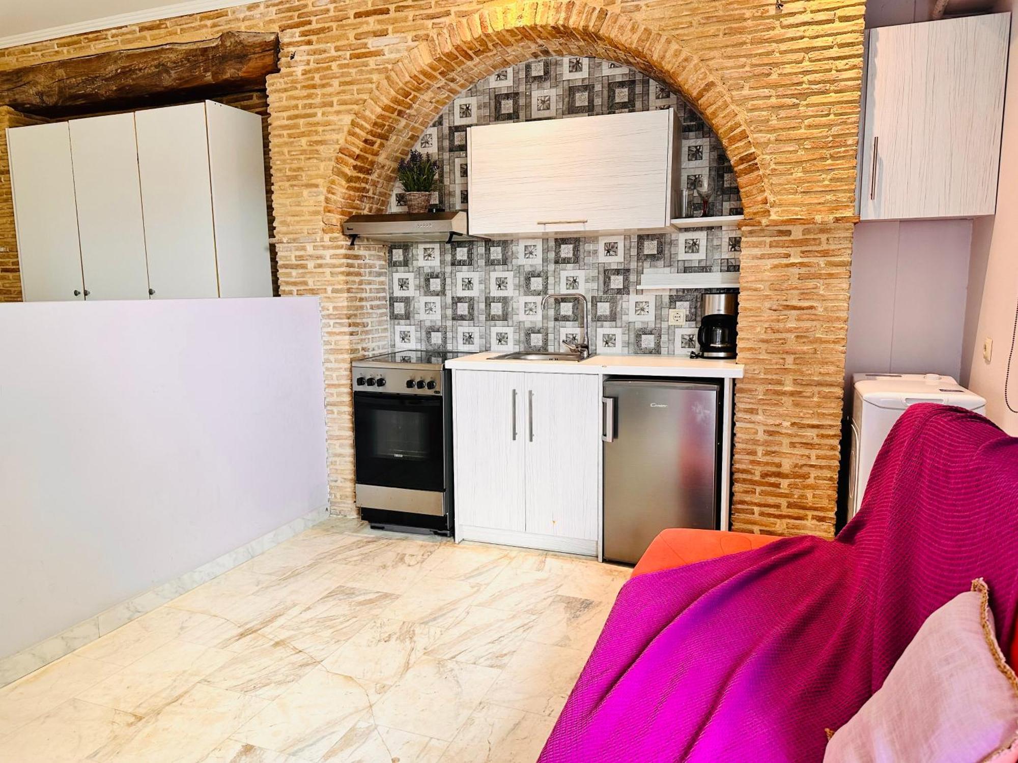 Dolce - Spacious Renovated With Unique Decor Perfect For 4 In Ideal For Fun And Relaxation *