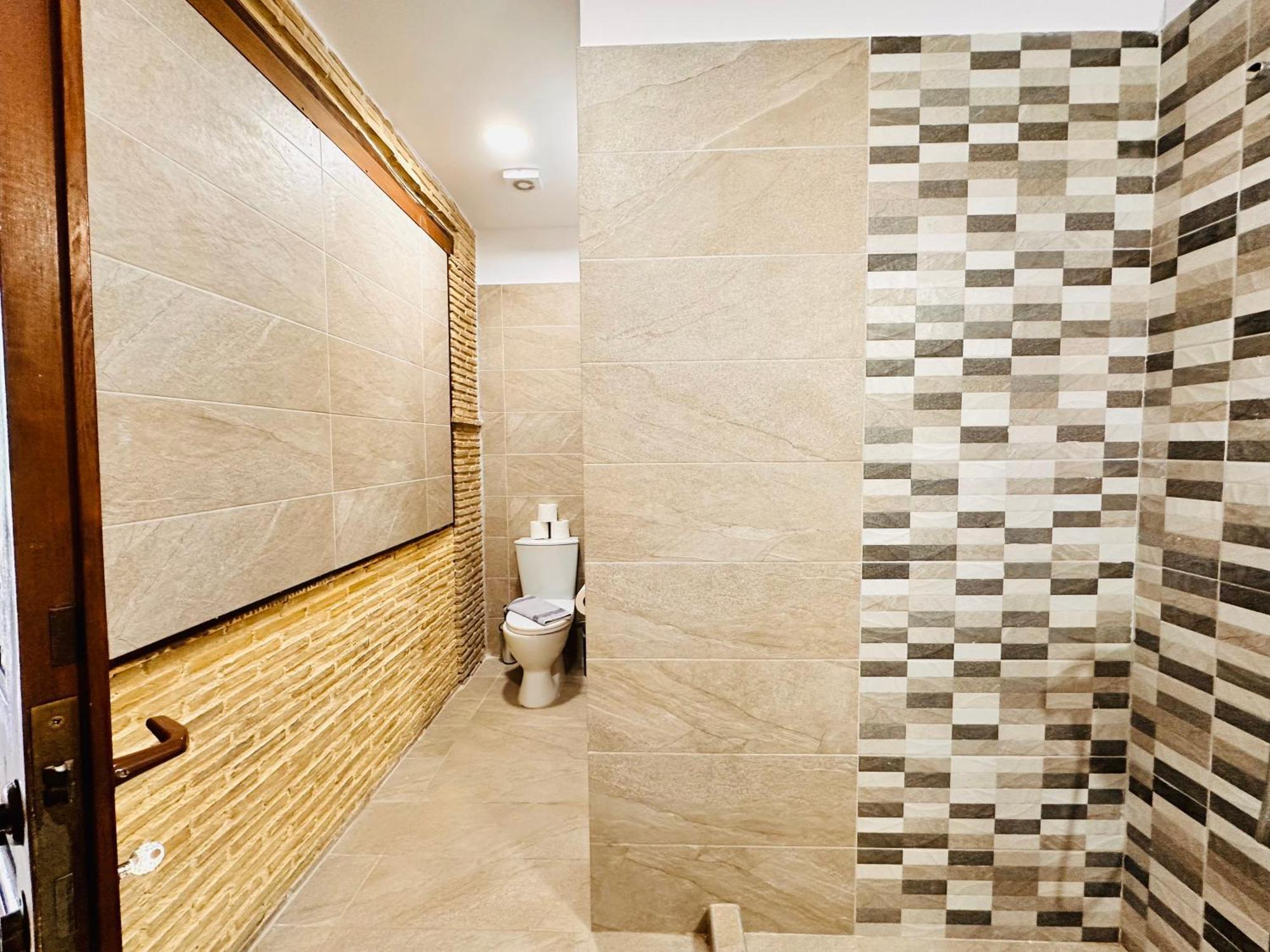 Apartment Dolce - Spacious Renovated With Unique Decor Perfect For 4 In Ideal For Fun And Relaxation