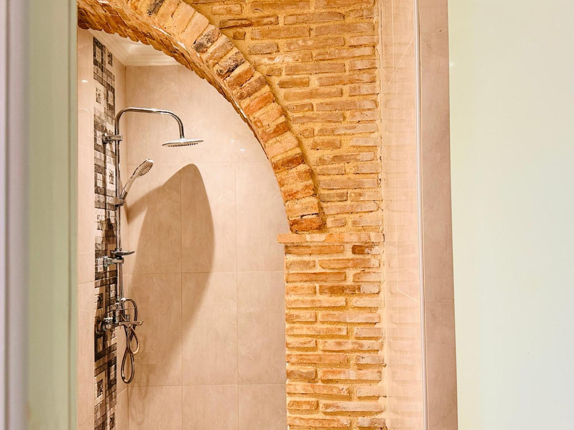 Dolce - Spacious Renovated With Unique Decor Perfect For 4 In Ideal For Fun And Relaxation