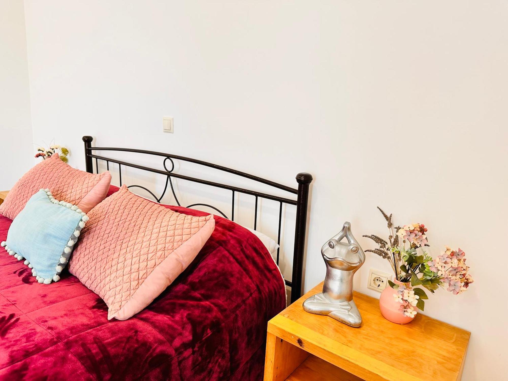 Apartment Dolce - Spacious Renovated With Unique Decor Perfect For 4 In Ideal For Fun And Relaxation