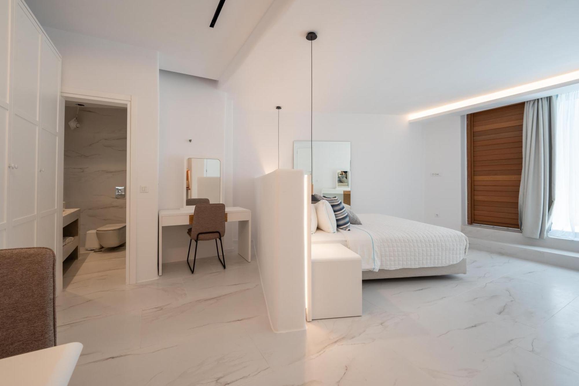 Hotel Arcs & Residences 3*