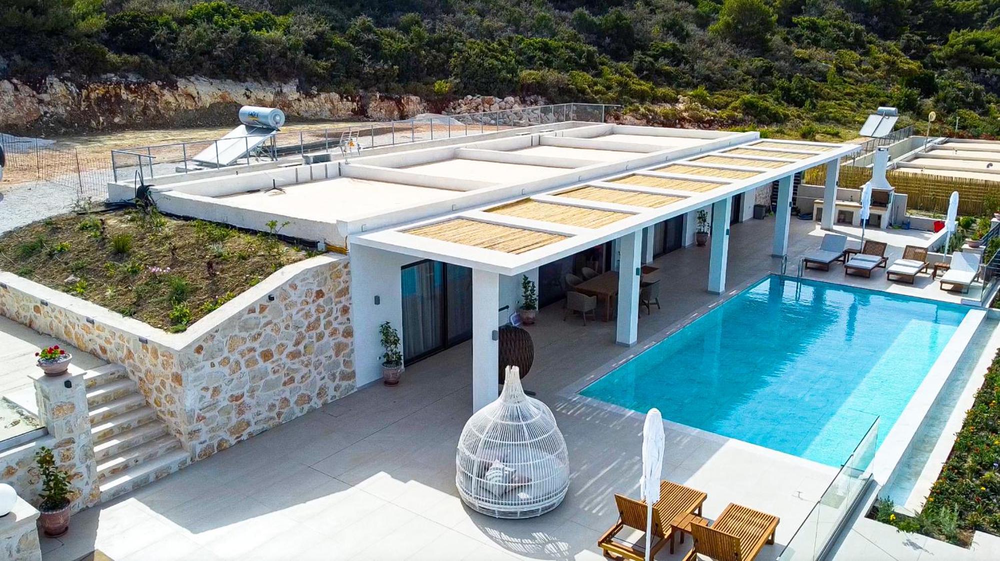 Lamar Private Luxury Villa