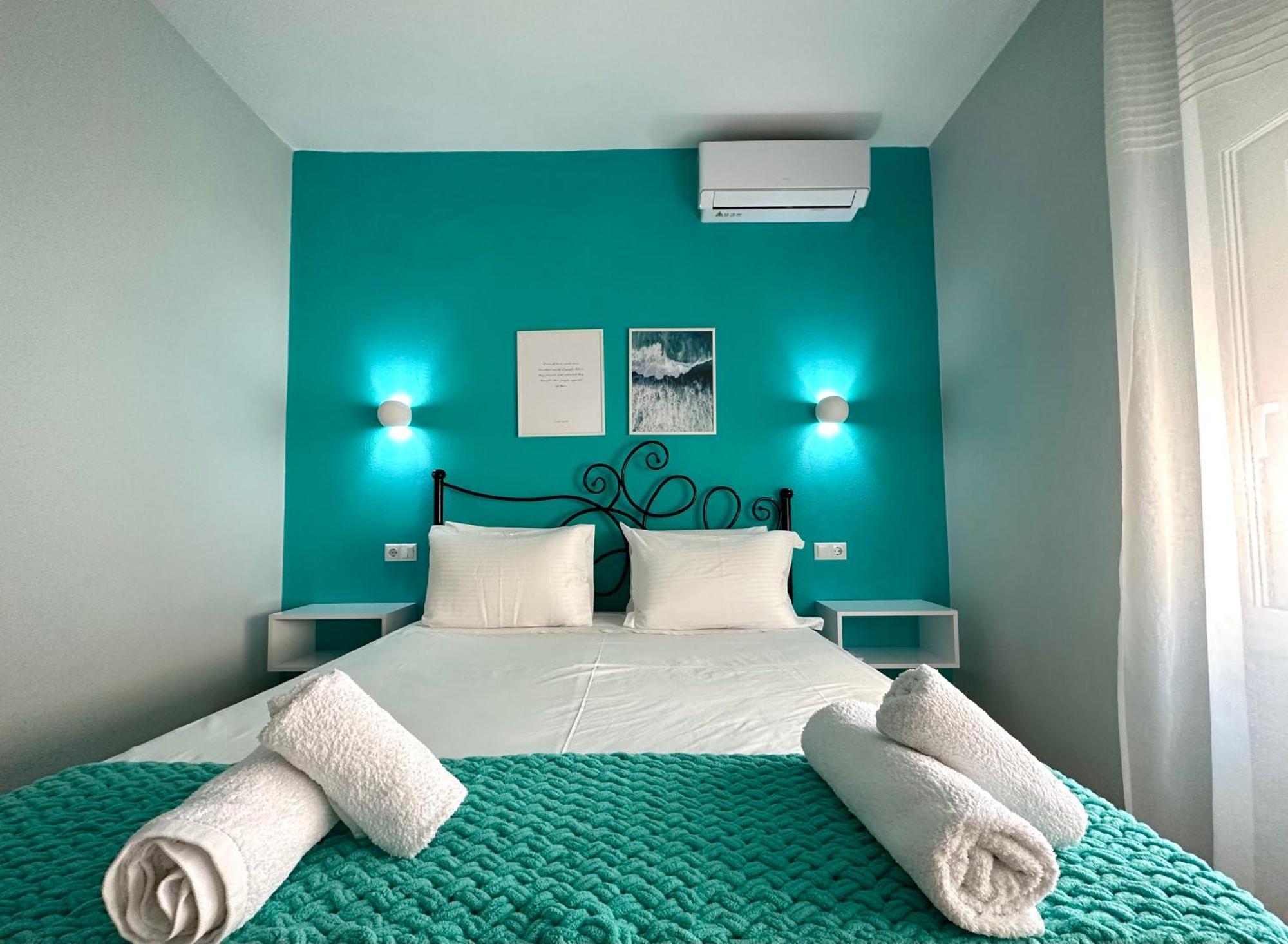 W Pearl Apartment *