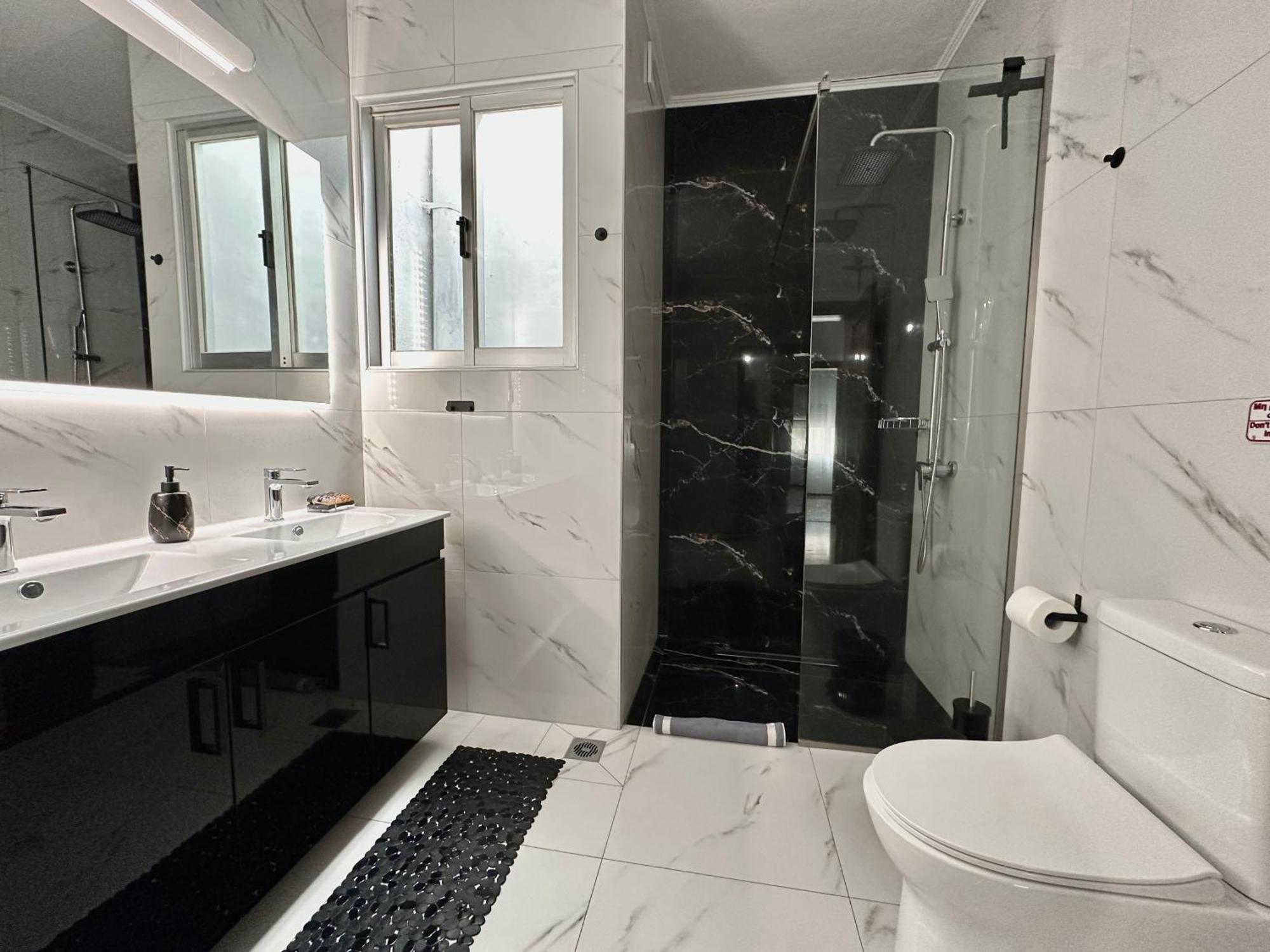 W Pearl Apartment Nea Peramos (Macedonia)