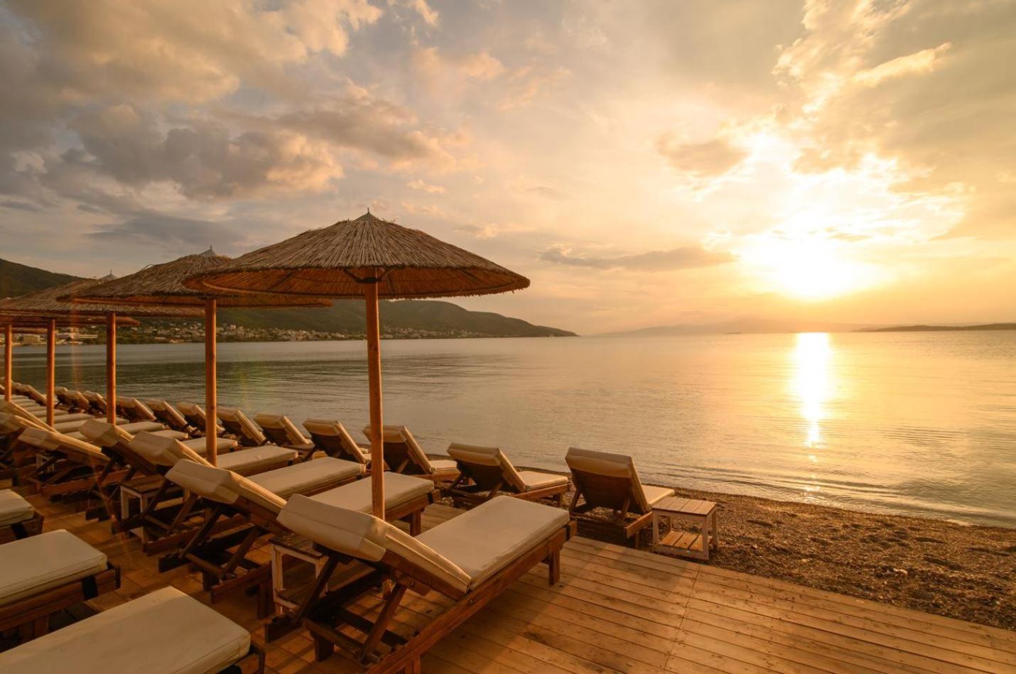 Aelia Luxury Maisonette Villa *