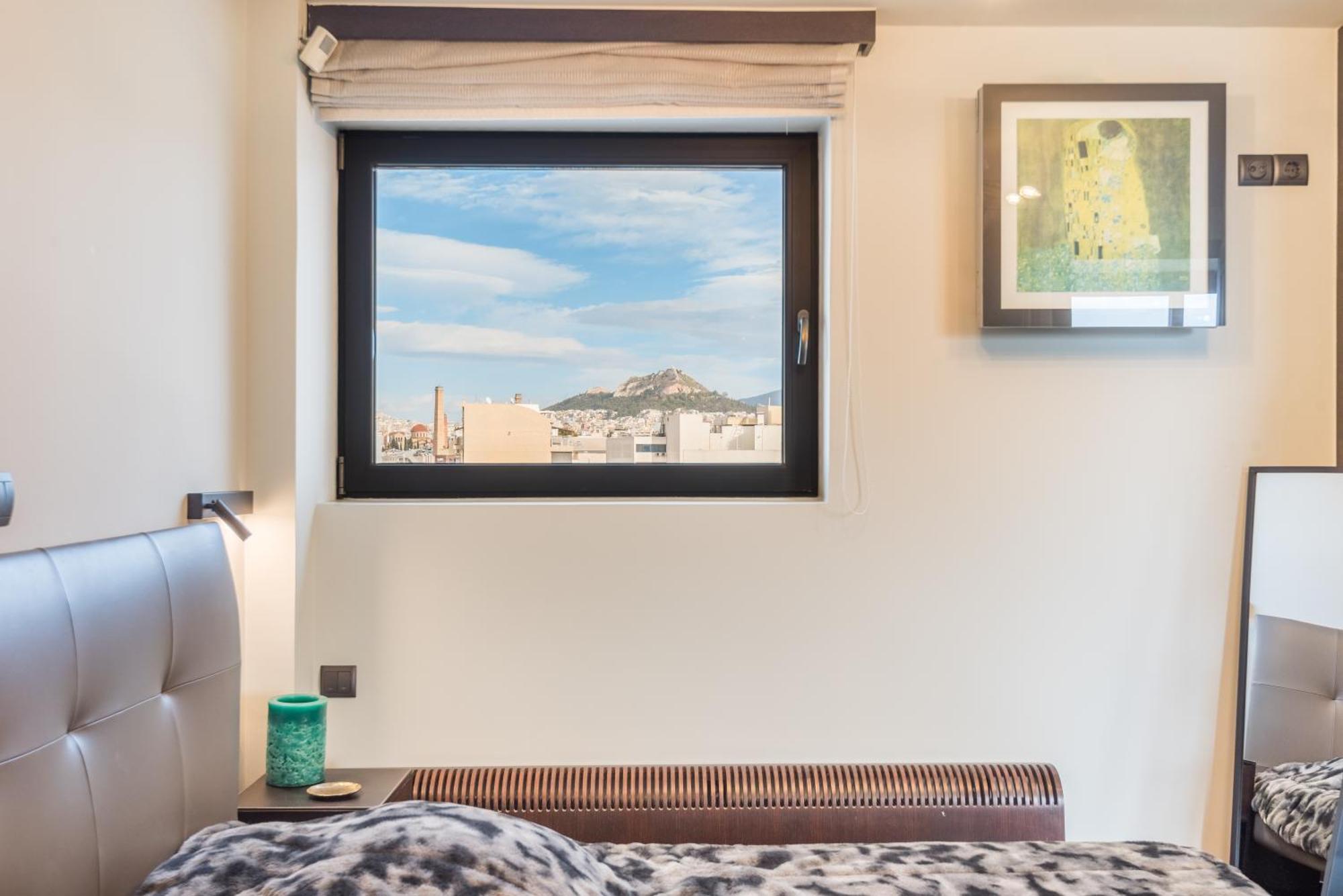 Acropolis View Luxe Penthouse With Outdoor Terrace Hottub