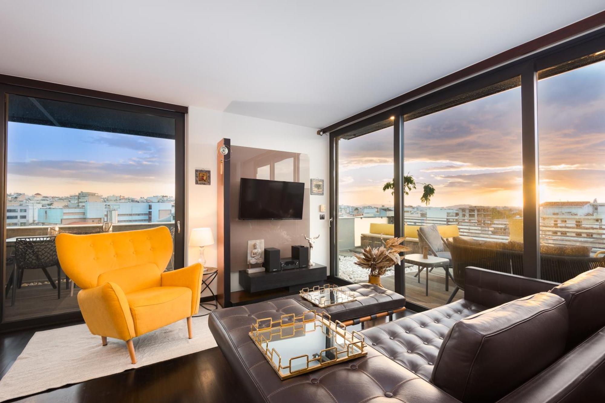 Apartment Acropolis View Luxe Penthouse With Outdoor Terrace Hottub