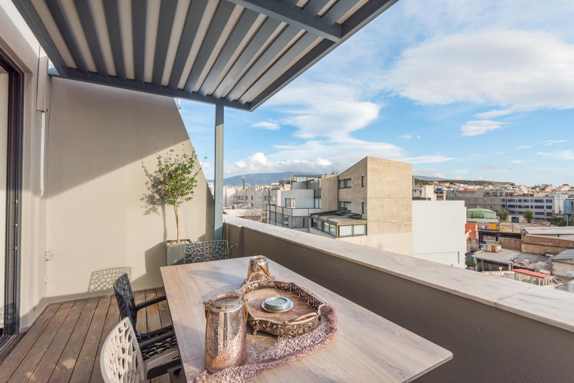 Acropolis View Luxe Penthouse With Outdoor Terrace Hottub *