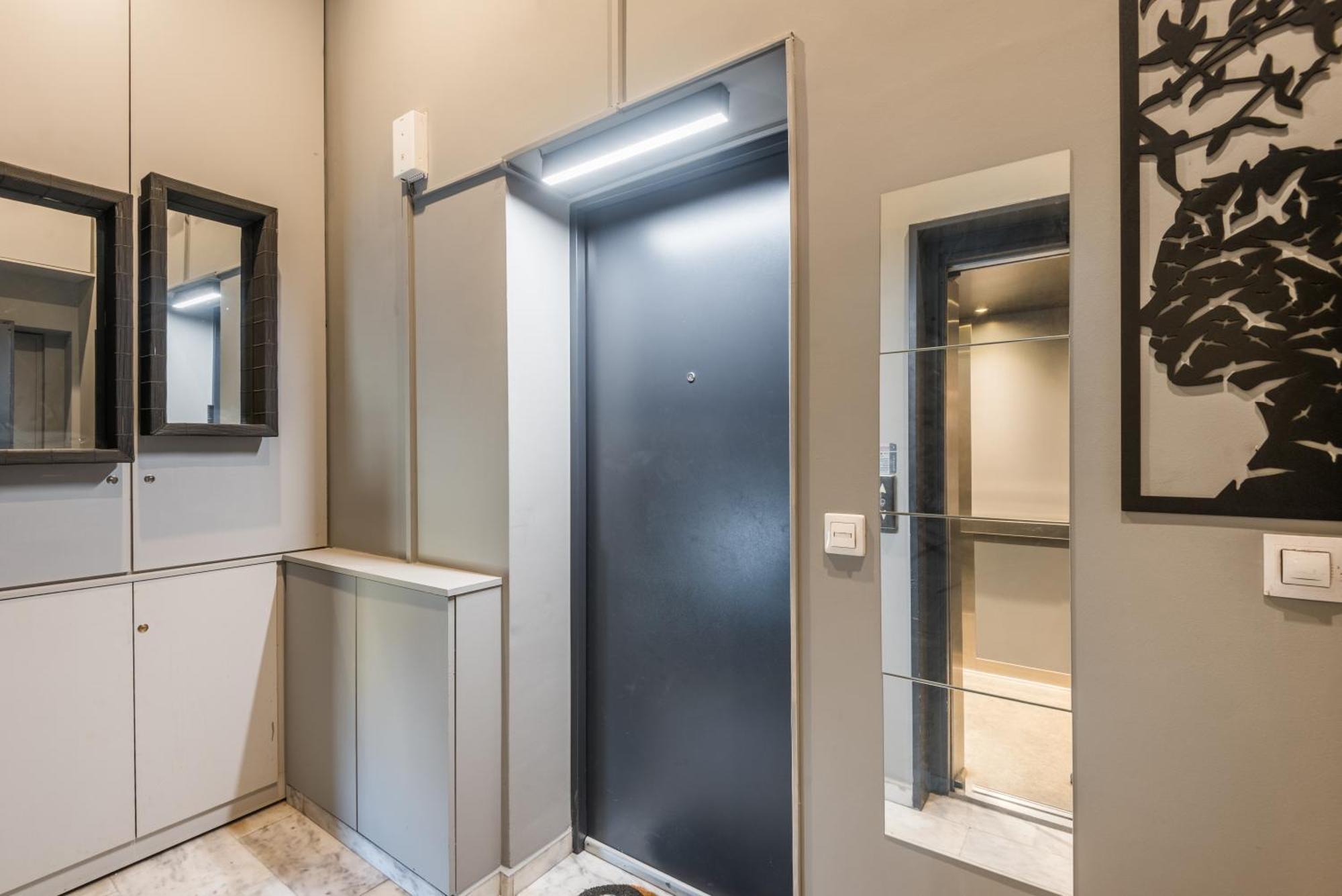 Acropolis View Luxe Penthouse With Outdoor Terrace Hottub Apartment *