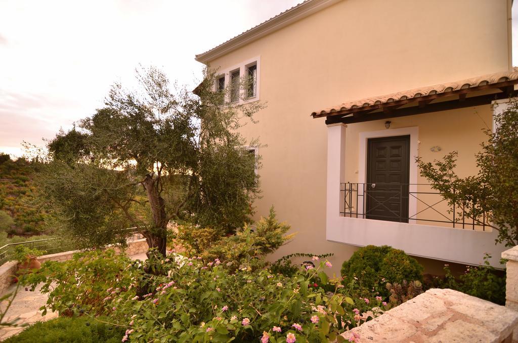 Niriides Luxury Apartment