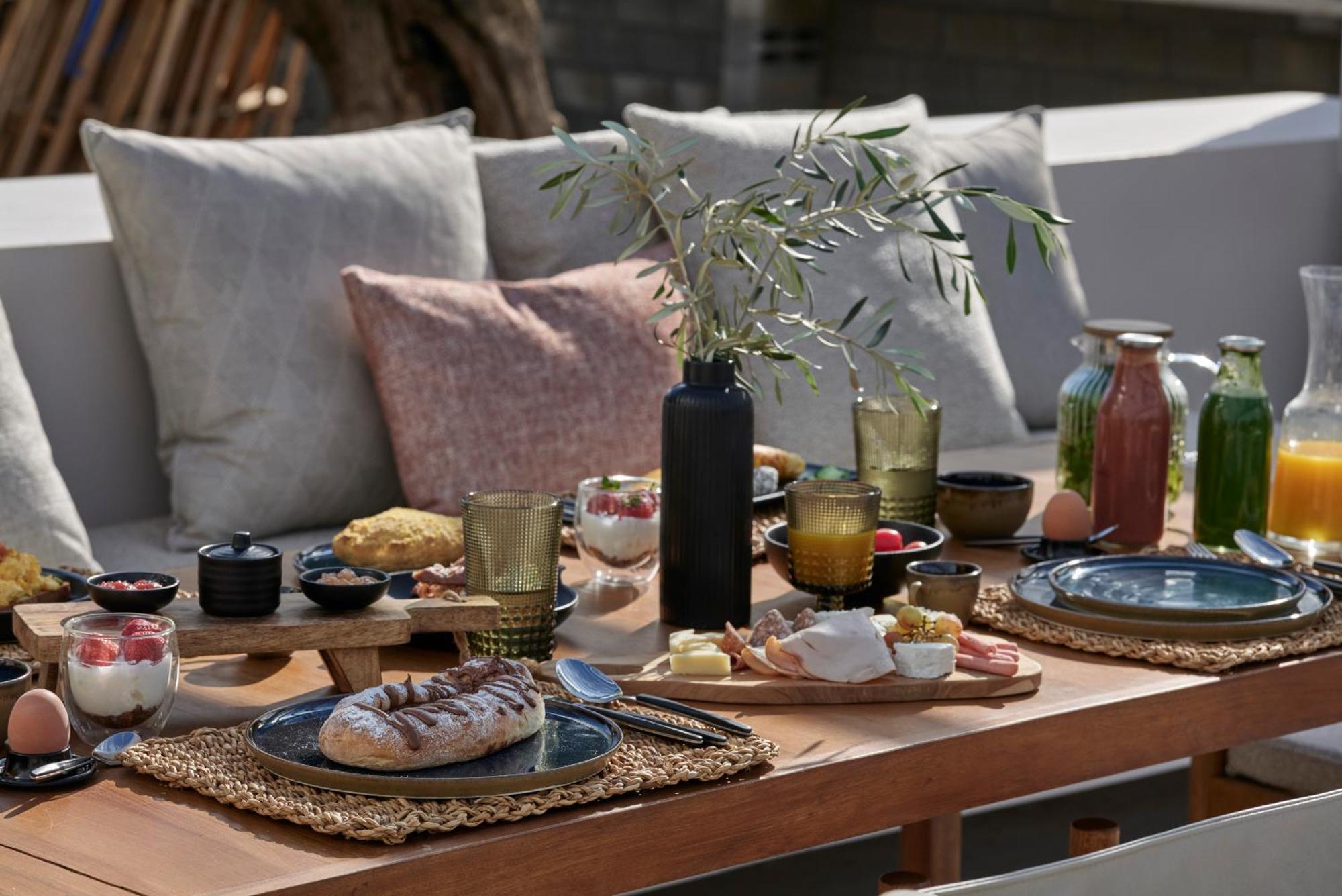 Noero * Lefkada City