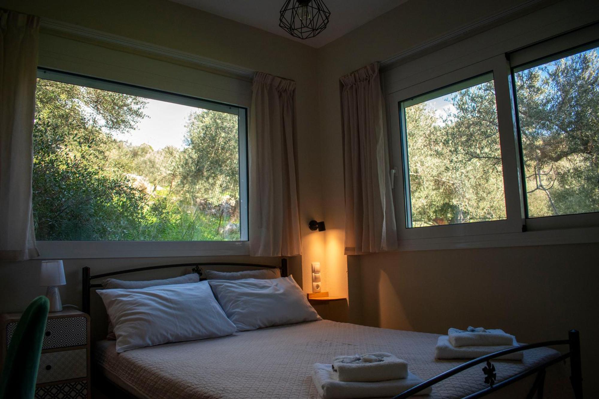 Voukelari Guest house