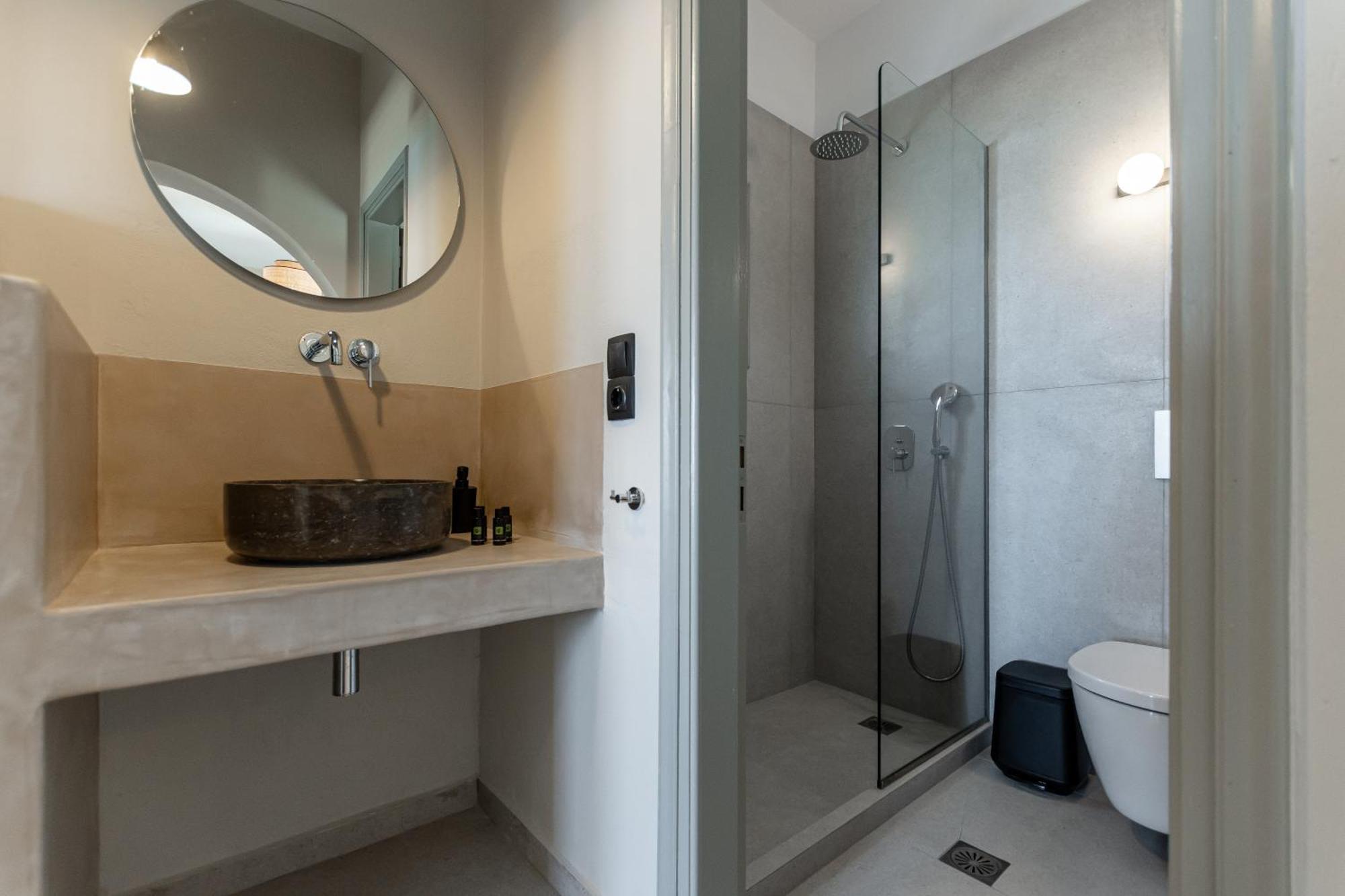 Apartment Studios Kontos