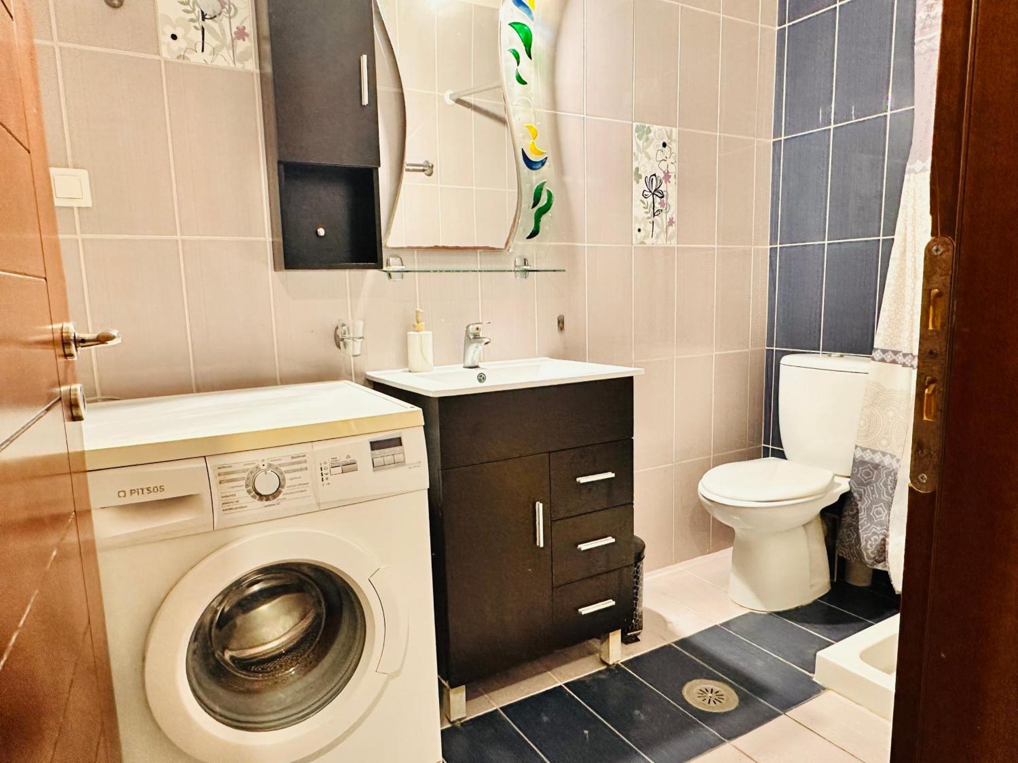 Apartment Dolce - Spacious Renovated With Unique Decor Perfect For 4 In Ideal For Fun And Relaxation