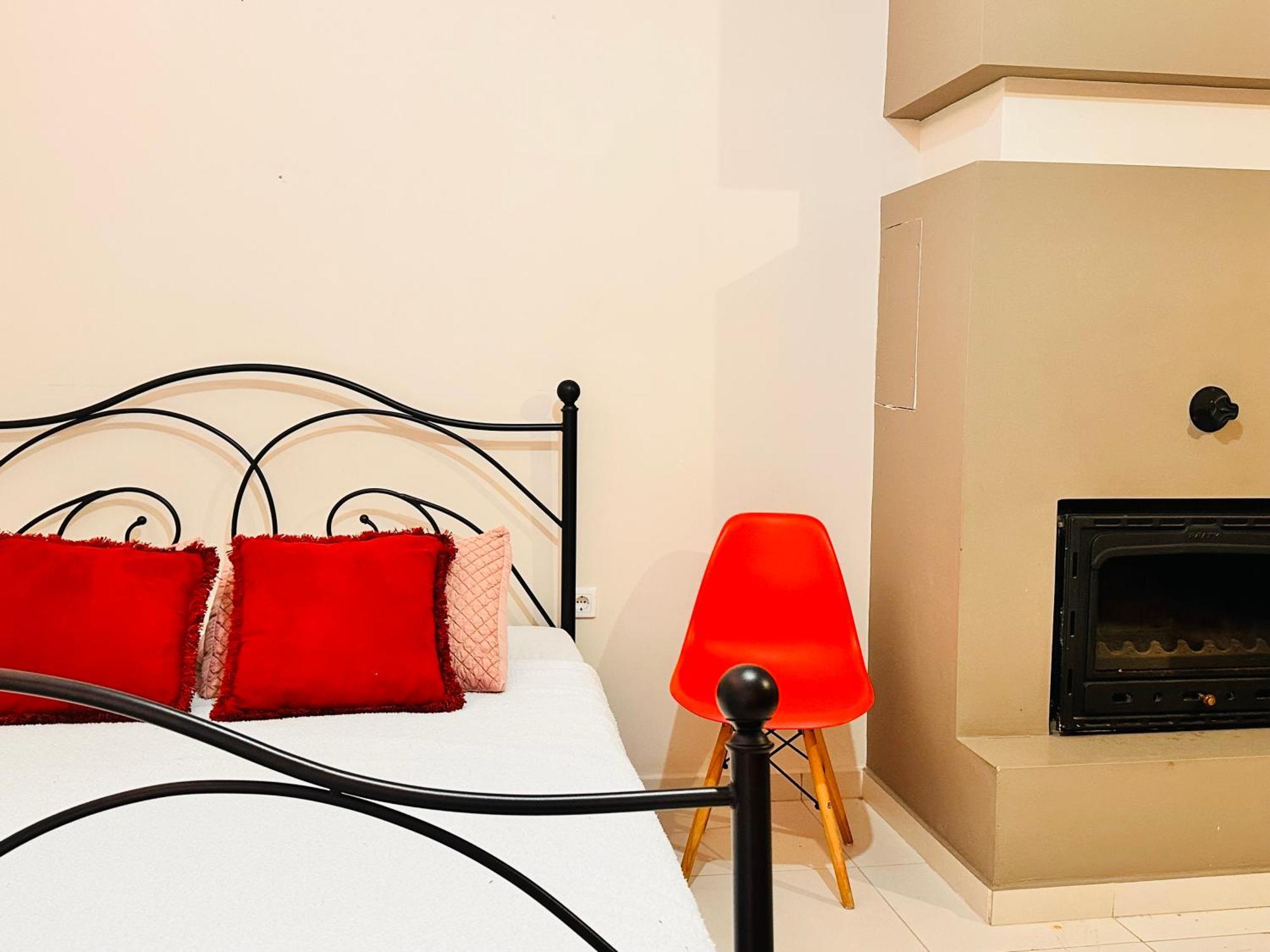 Apartment Dolce - Spacious Renovated With Unique Decor Perfect For 4 In Ideal For Fun And Relaxation *