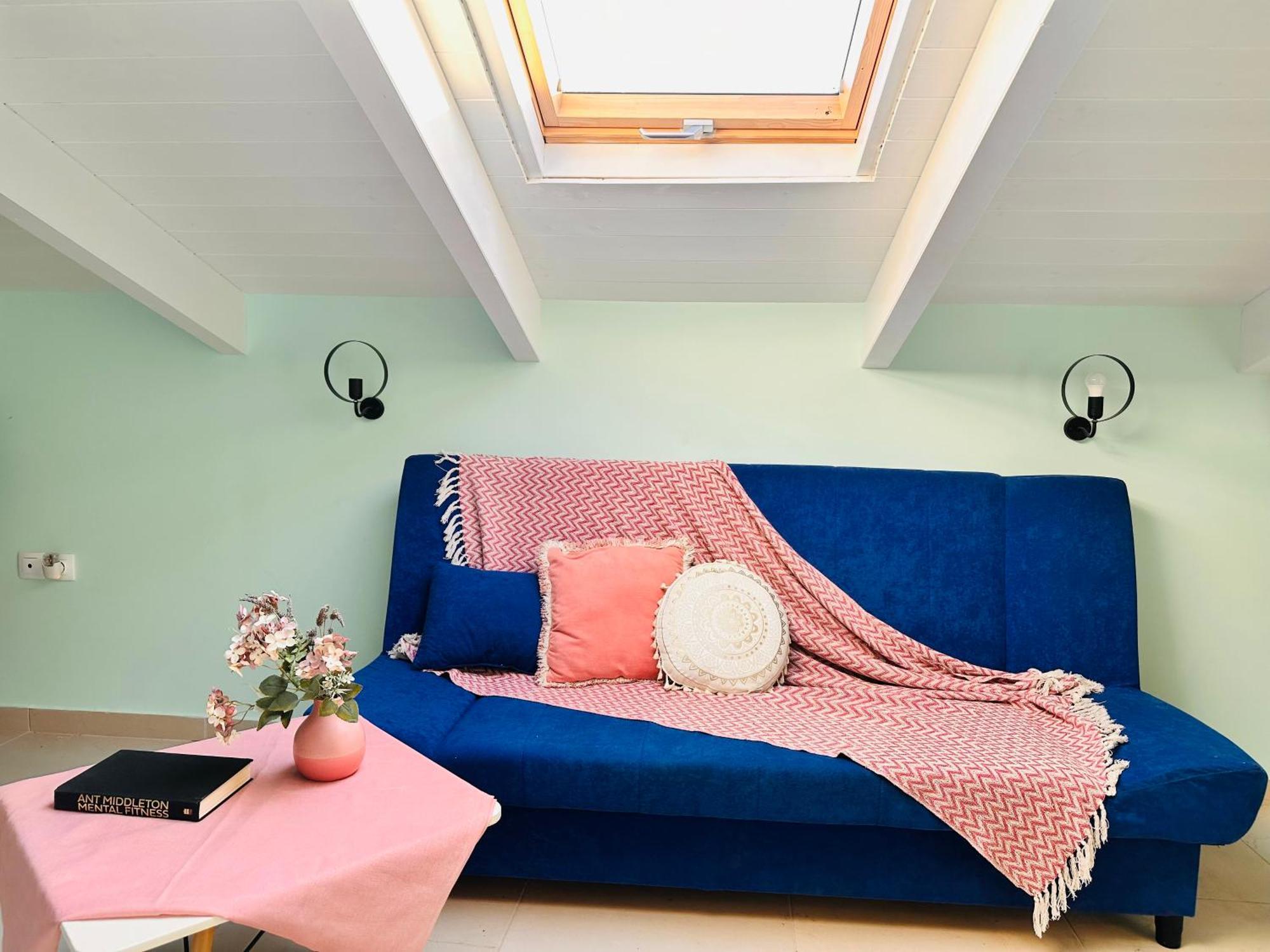Dolce - Spacious Renovated With Unique Decor Perfect For 4 In Ideal For Fun And Relaxation