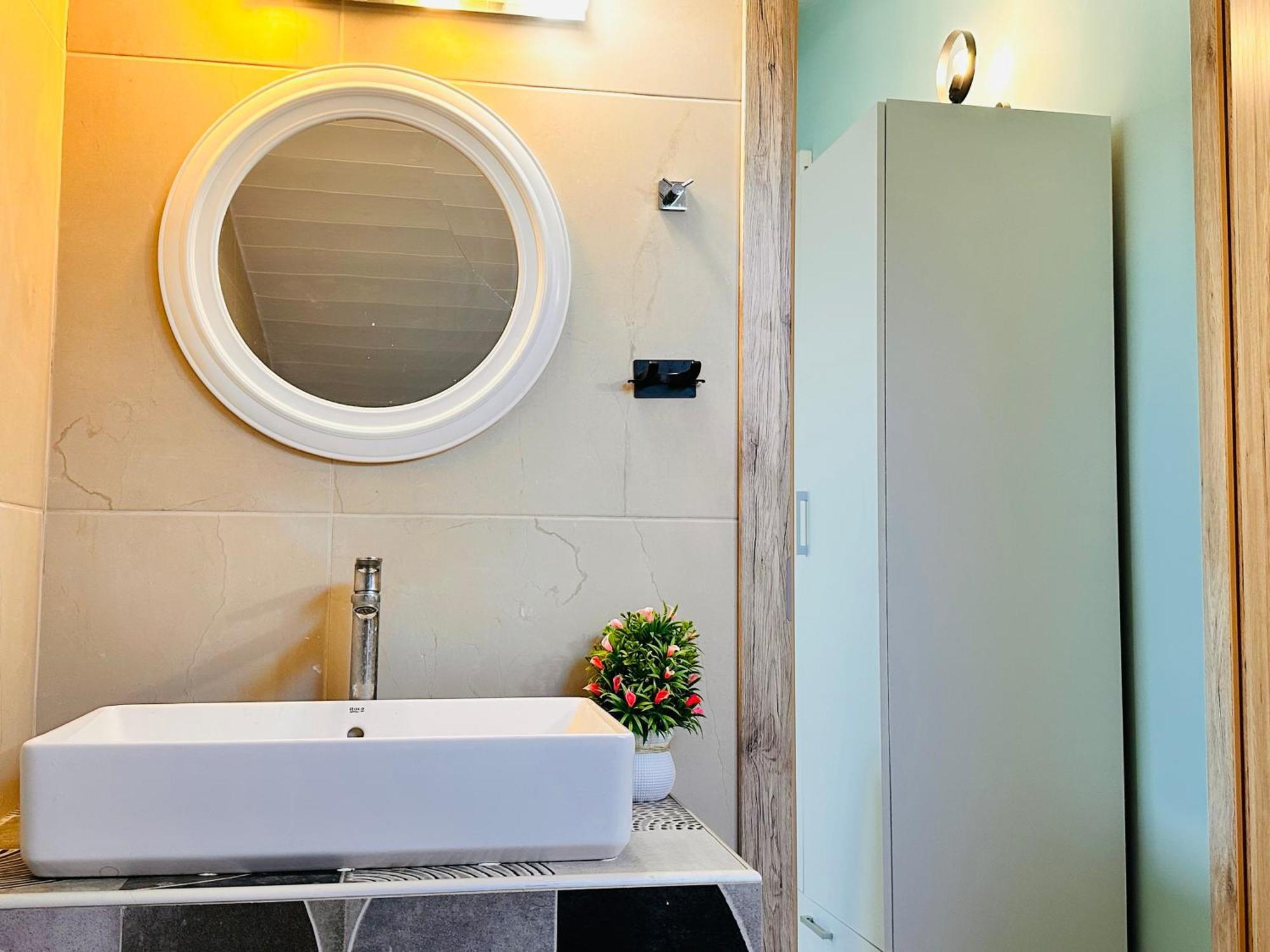 Dolce - Spacious Renovated With Unique Decor Perfect For 4 In Ideal For Fun And Relaxation