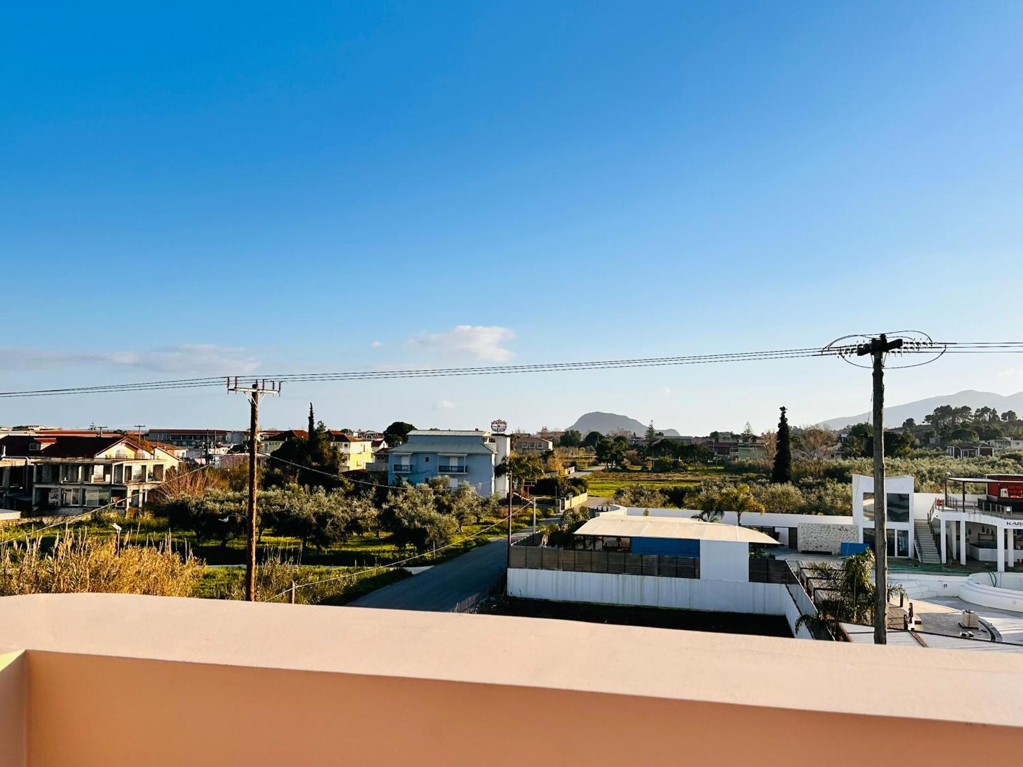Apartment Dolce - Spacious Renovated With Unique Decor Perfect For 4 In Ideal For Fun And Relaxation *