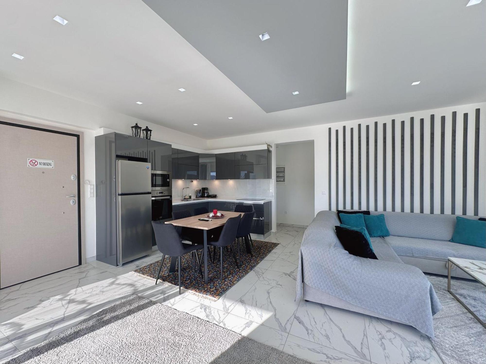 Kasaj Luxury Apartment Porto Rafti