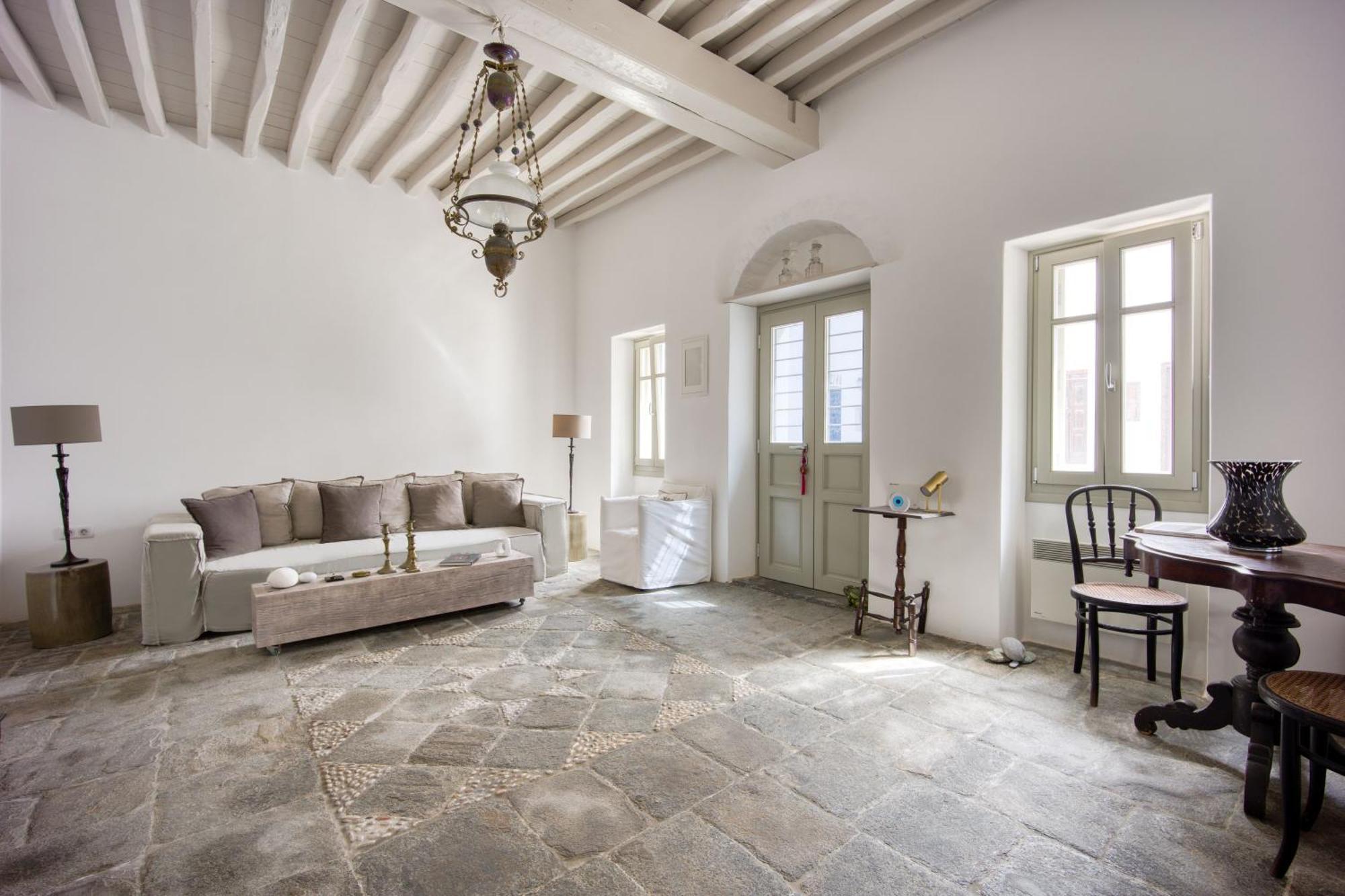 Chora Bliss By Estia