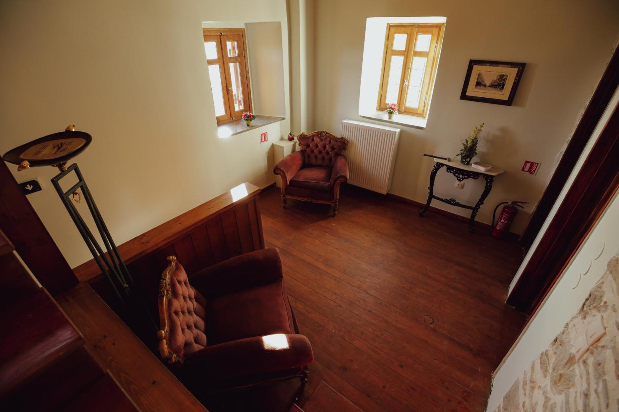 Aurora-inn Hotel 4*