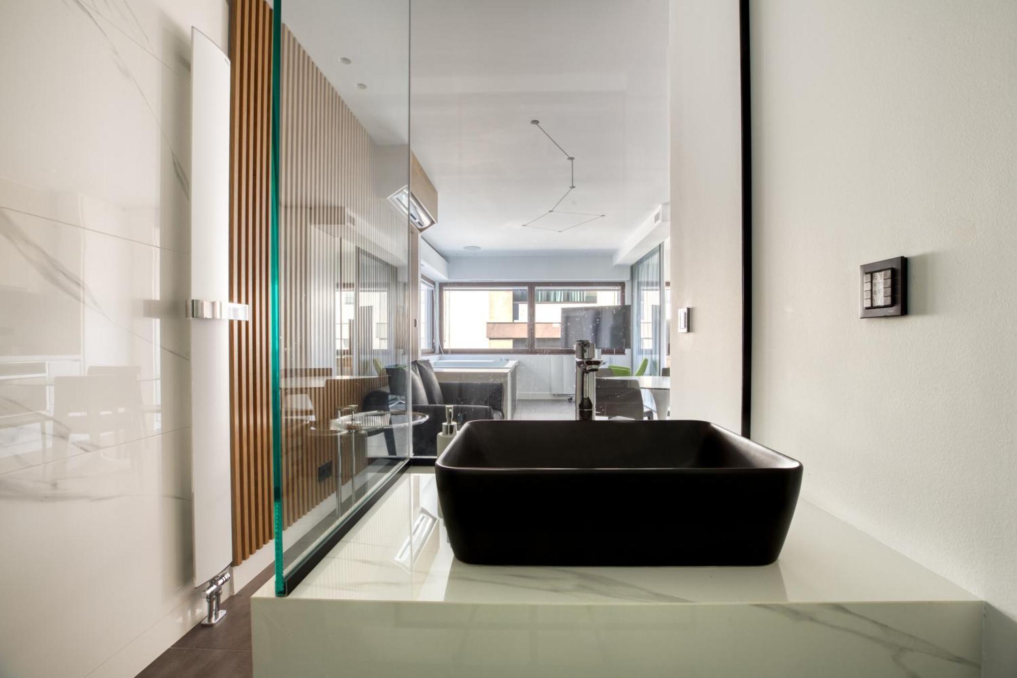 Gsm Elevated Luxury Apartment *