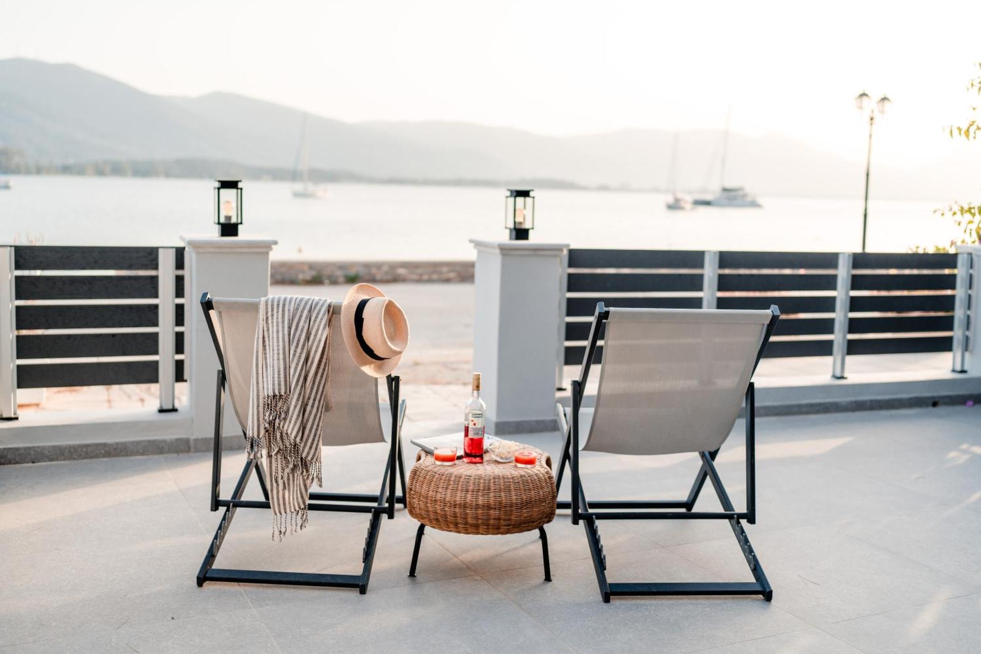 Beachfront At Neorio *