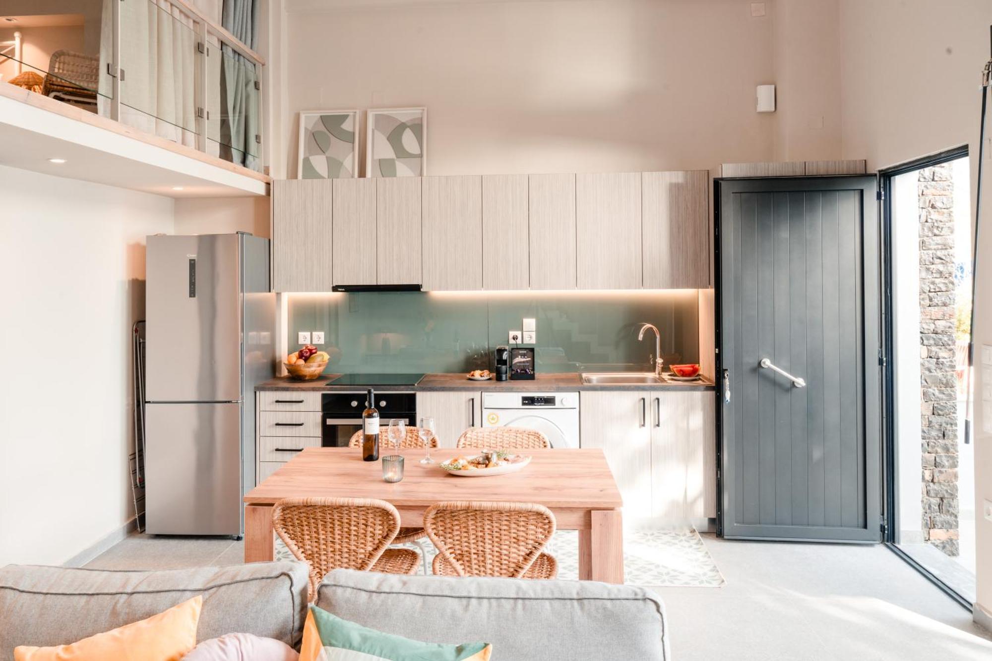 Beachfront At Neorio Apartment