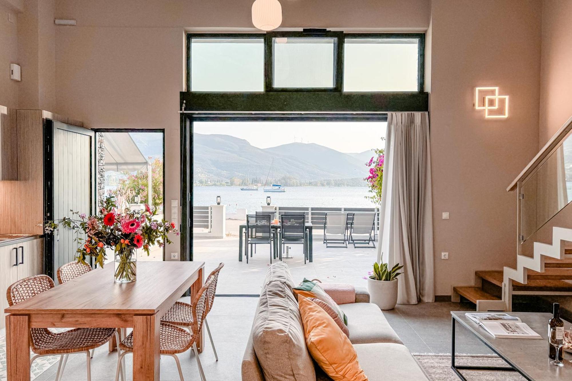 Beachfront At Neorio Poros Town