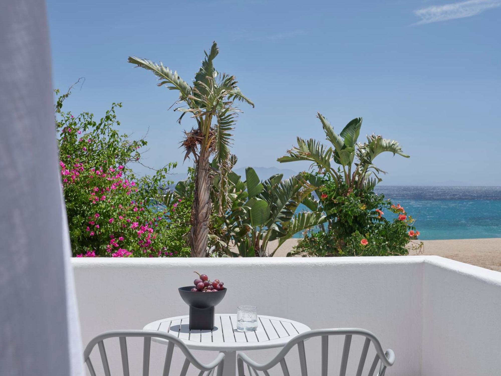Myconian Sunrise Relais & Chateaux Hotel Agrari (Mykonos)
