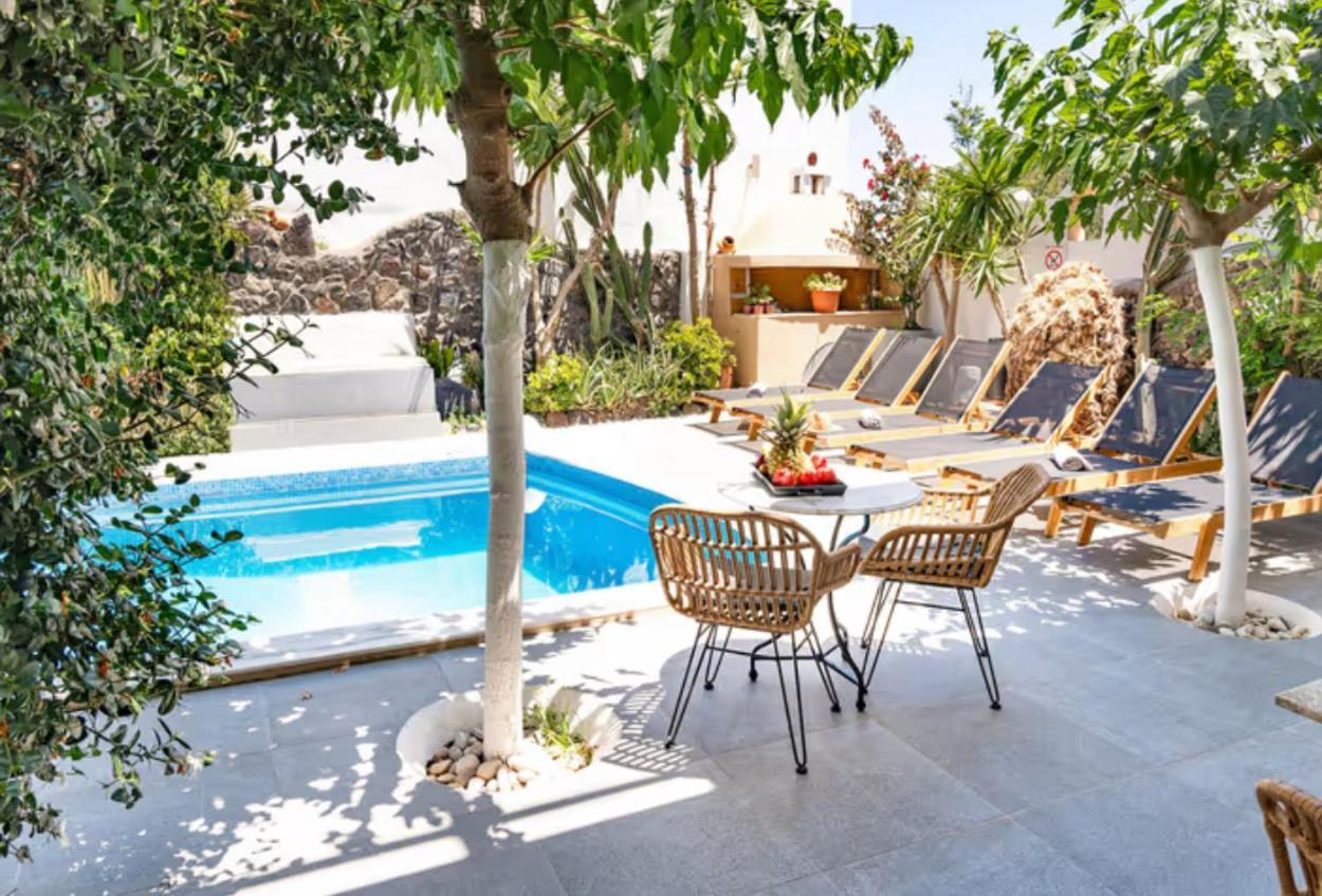 Danae Hotel 3*