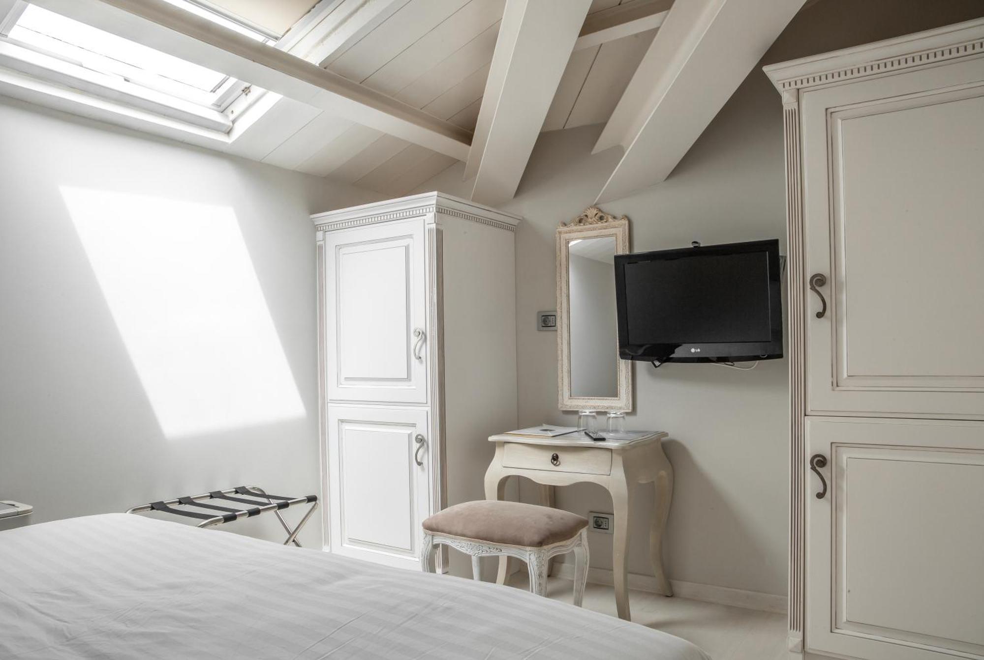 Micra Anglia Boutique & Hotel 5*